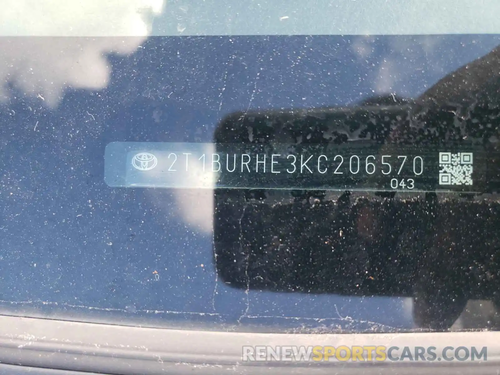 10 Photograph of a damaged car 2T1BURHE3KC206570 TOYOTA COROLLA 2019