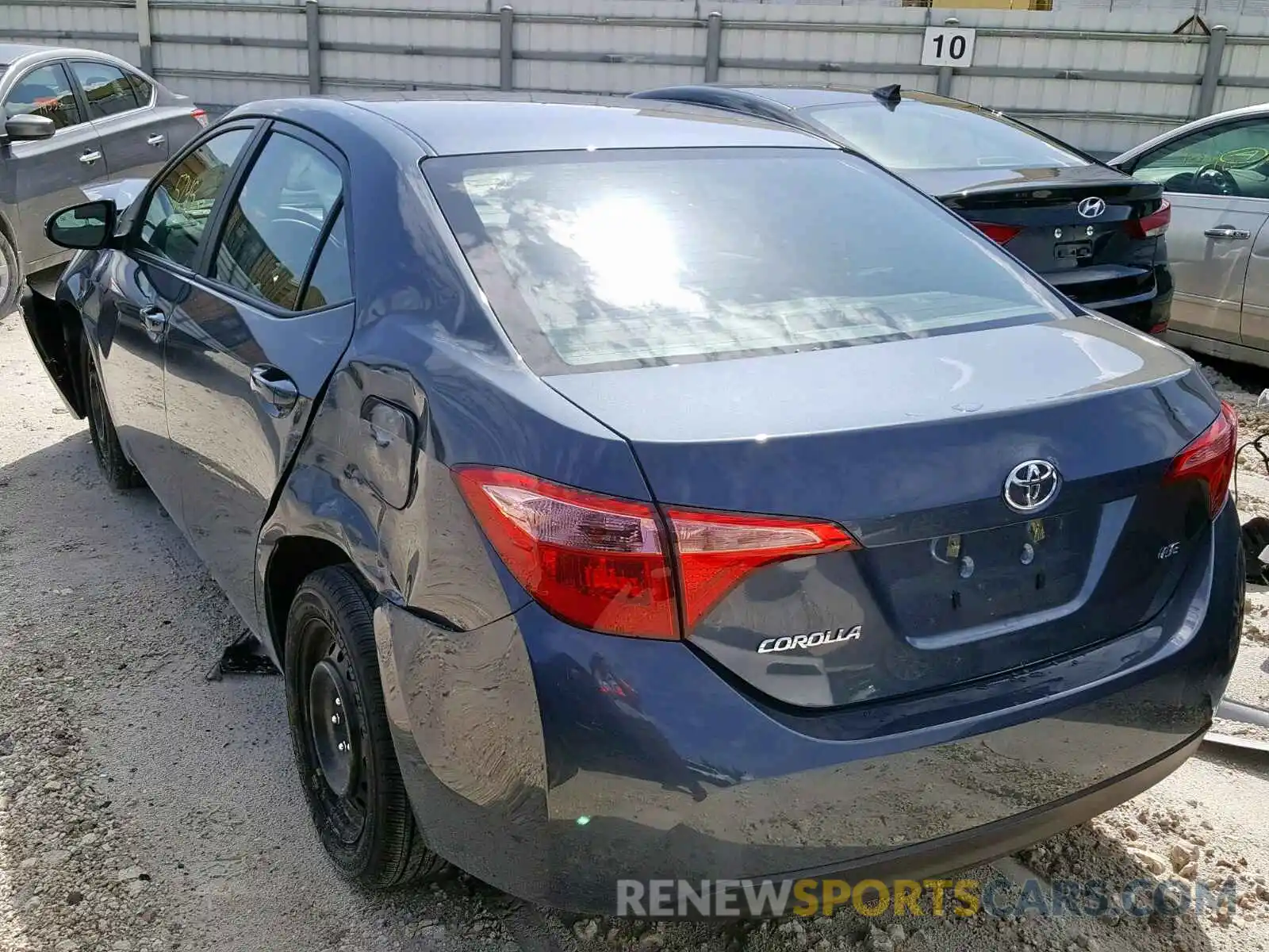 3 Photograph of a damaged car 2T1BURHE3KC207198 TOYOTA COROLLA 2019