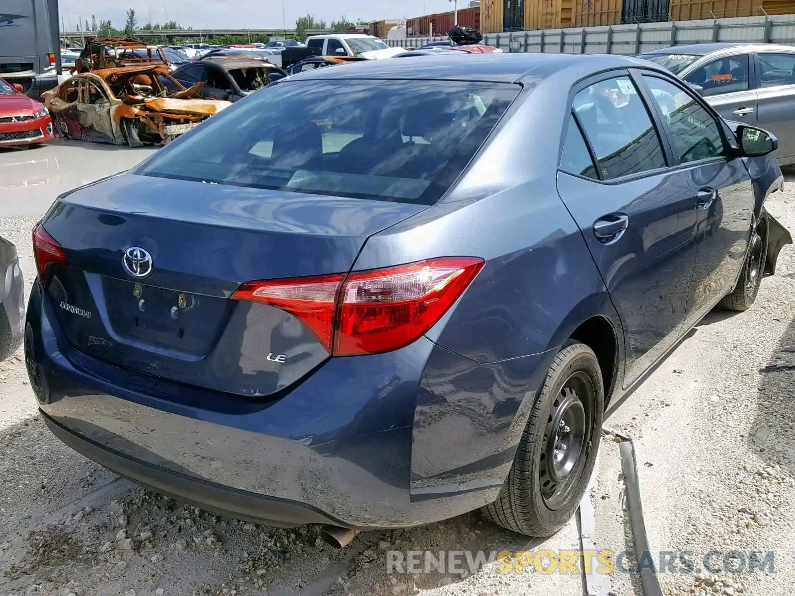 4 Photograph of a damaged car 2T1BURHE3KC207198 TOYOTA COROLLA 2019