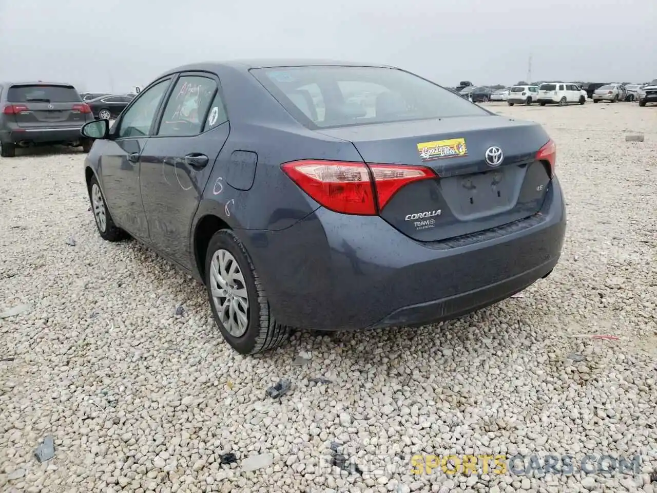 3 Photograph of a damaged car 2T1BURHE3KC207556 TOYOTA COROLLA 2019