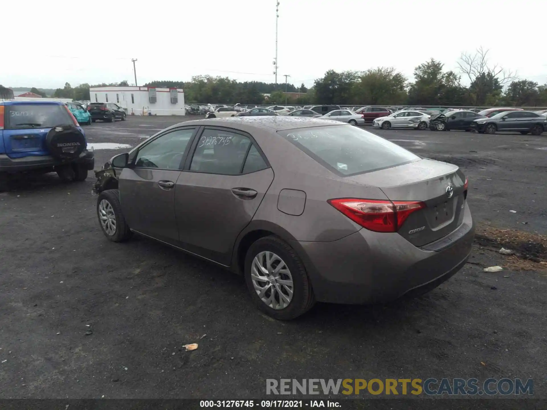 3 Photograph of a damaged car 2T1BURHE3KC208254 TOYOTA COROLLA 2019