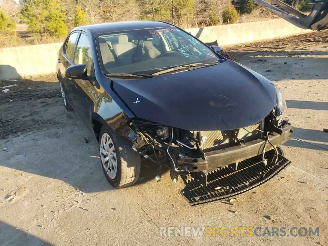 1 Photograph of a damaged car 2T1BURHE3KC209145 TOYOTA COROLLA 2019