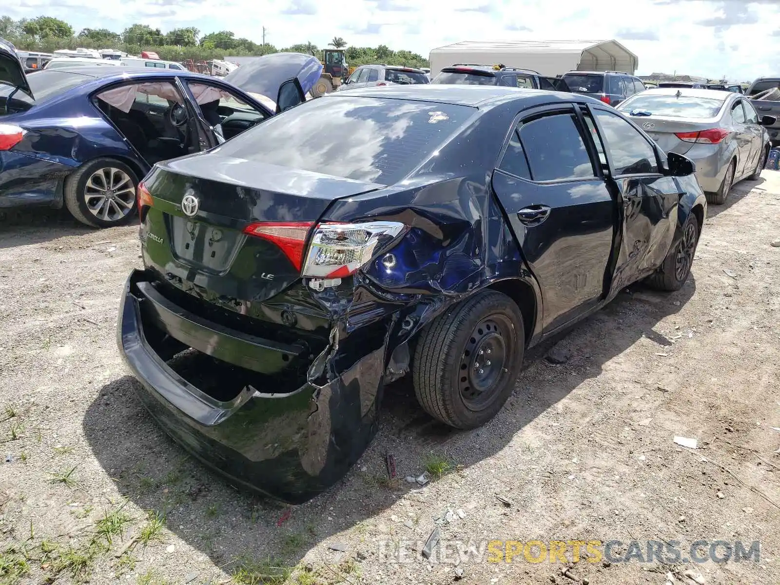 4 Фотография поврежденного автомобиля 2T1BURHE3KC209369 TOYOTA COROLLA 2019