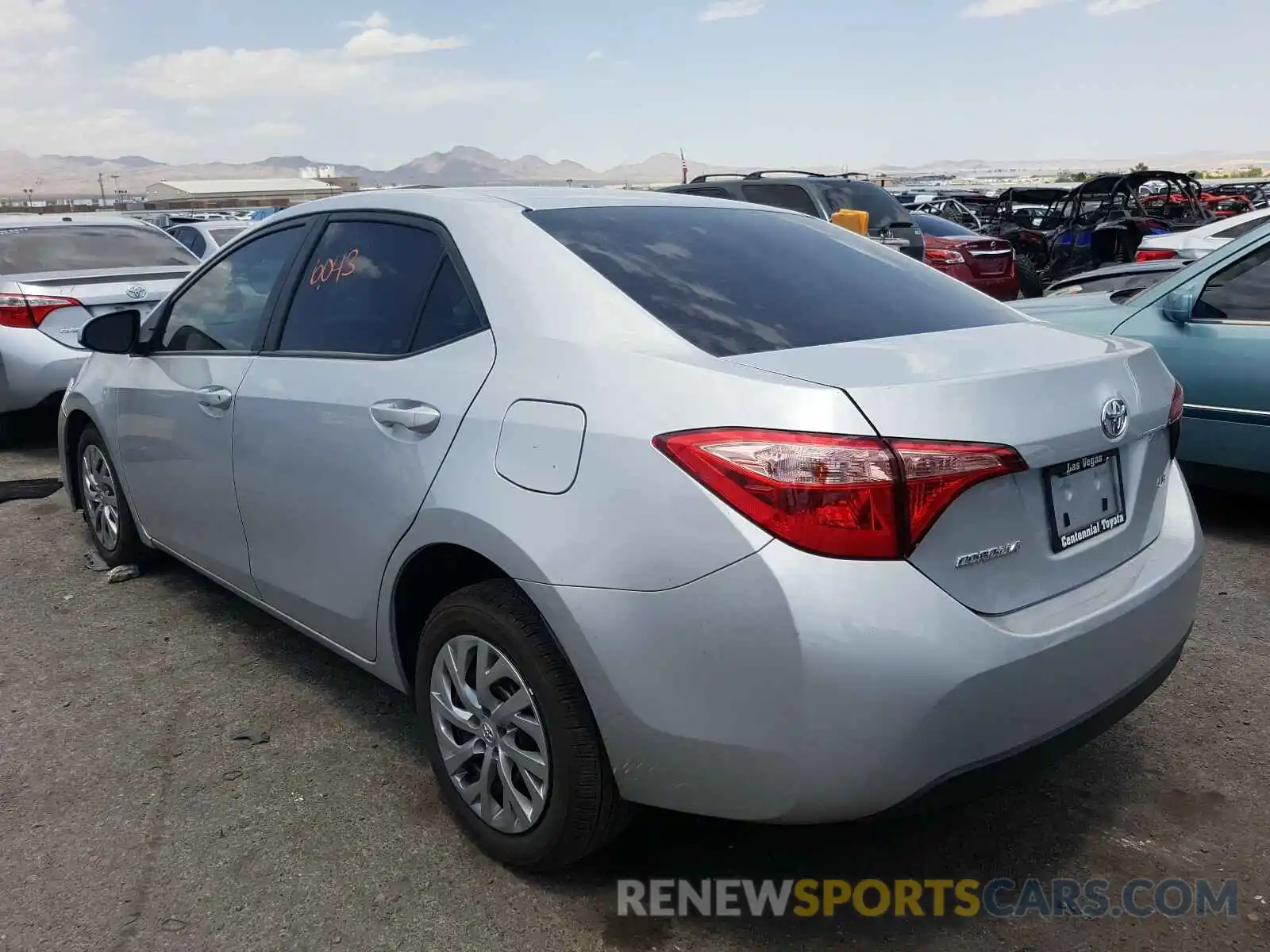 3 Photograph of a damaged car 2T1BURHE3KC210229 TOYOTA COROLLA 2019