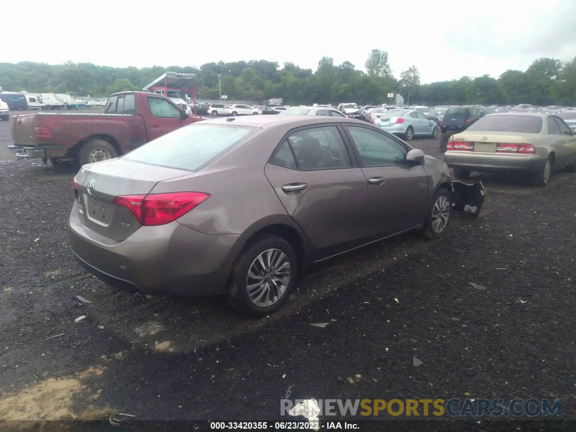 4 Photograph of a damaged car 2T1BURHE3KC210439 TOYOTA COROLLA 2019