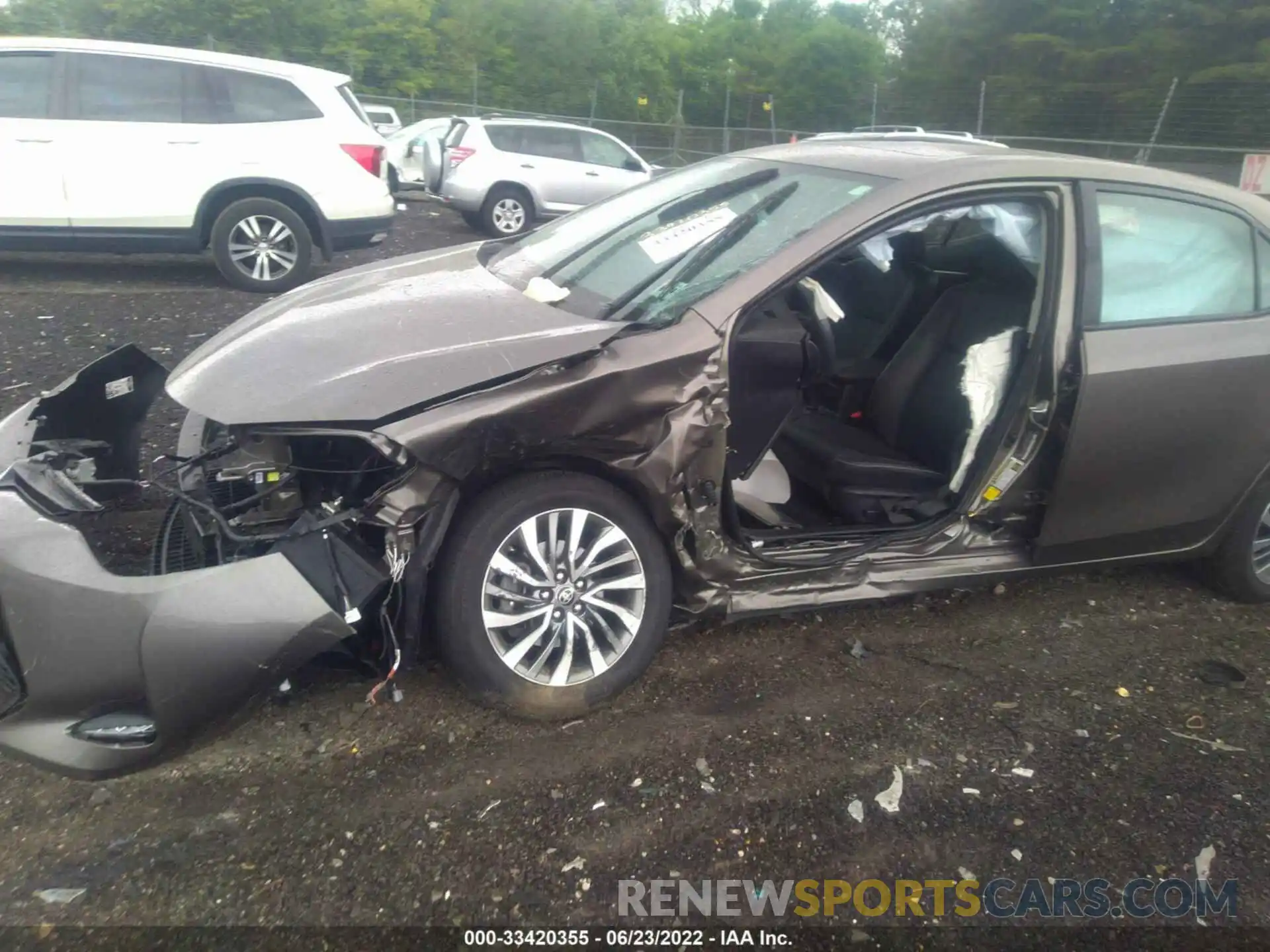 6 Photograph of a damaged car 2T1BURHE3KC210439 TOYOTA COROLLA 2019