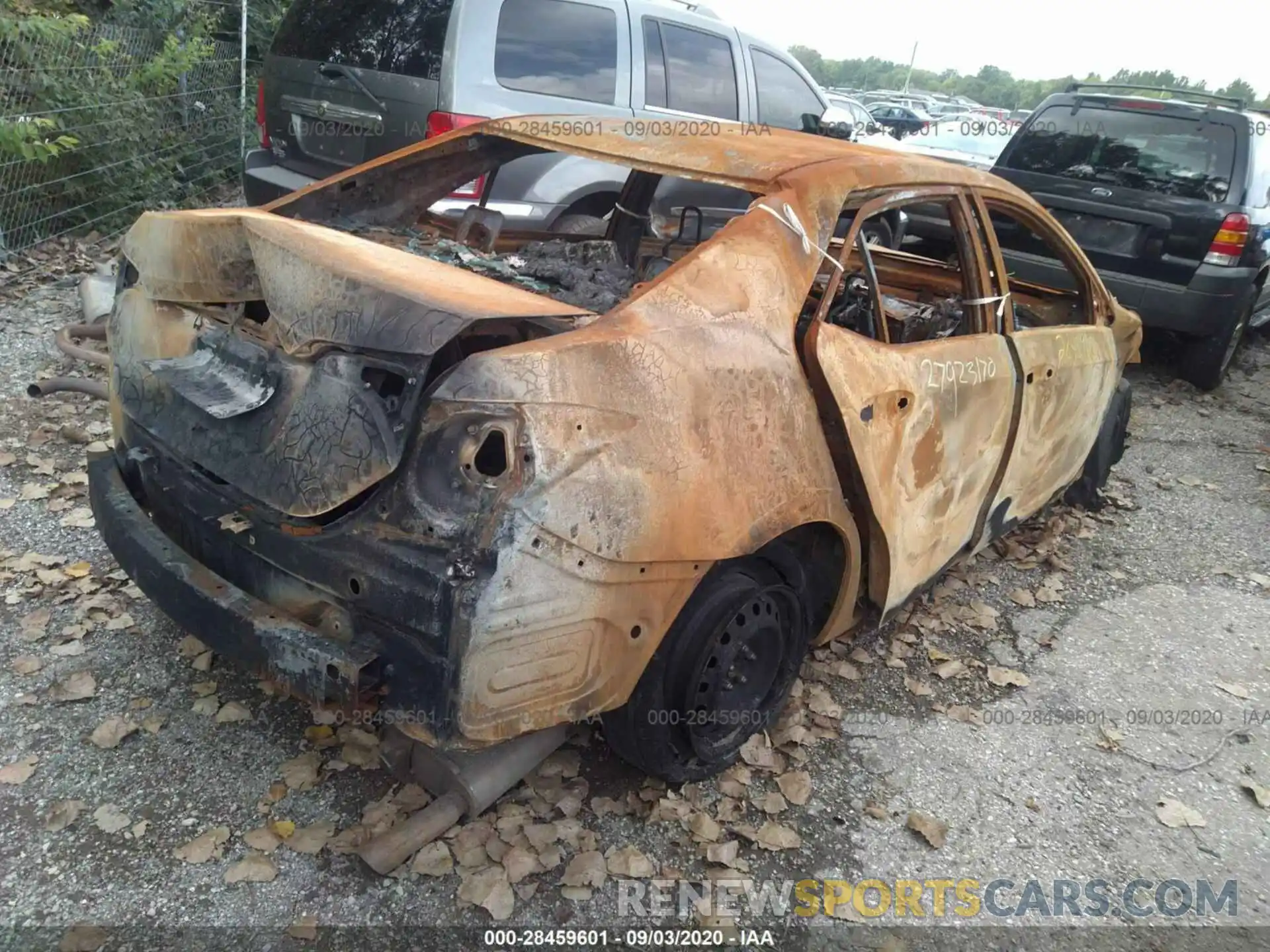 4 Photograph of a damaged car 2T1BURHE3KC210912 TOYOTA COROLLA 2019