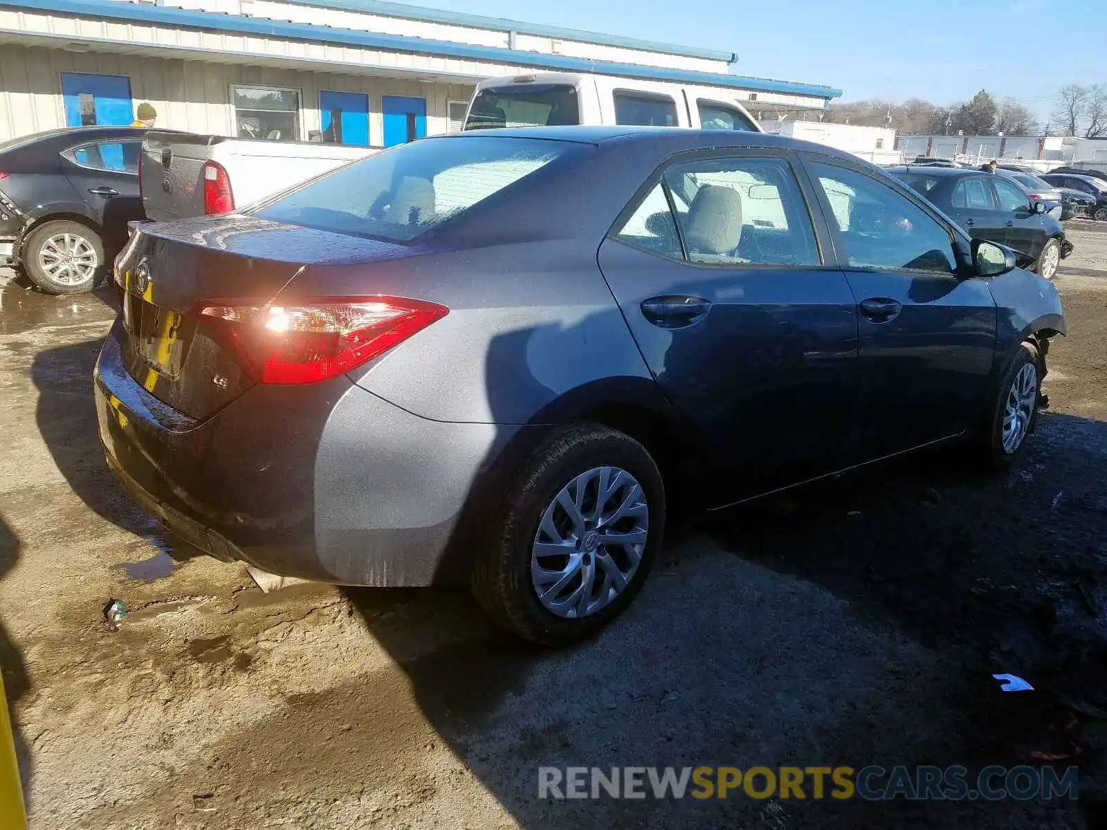 4 Photograph of a damaged car 2T1BURHE3KC211140 TOYOTA COROLLA 2019