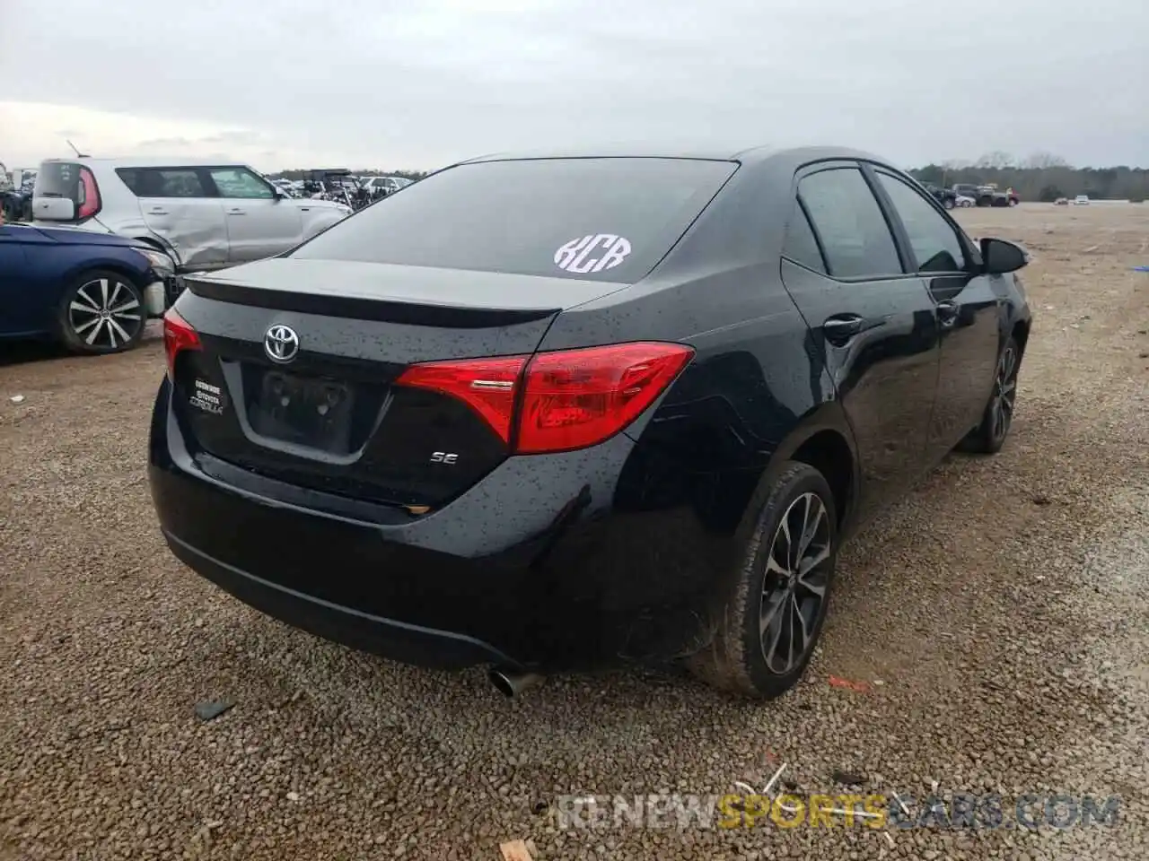 4 Photograph of a damaged car 2T1BURHE3KC212434 TOYOTA COROLLA 2019