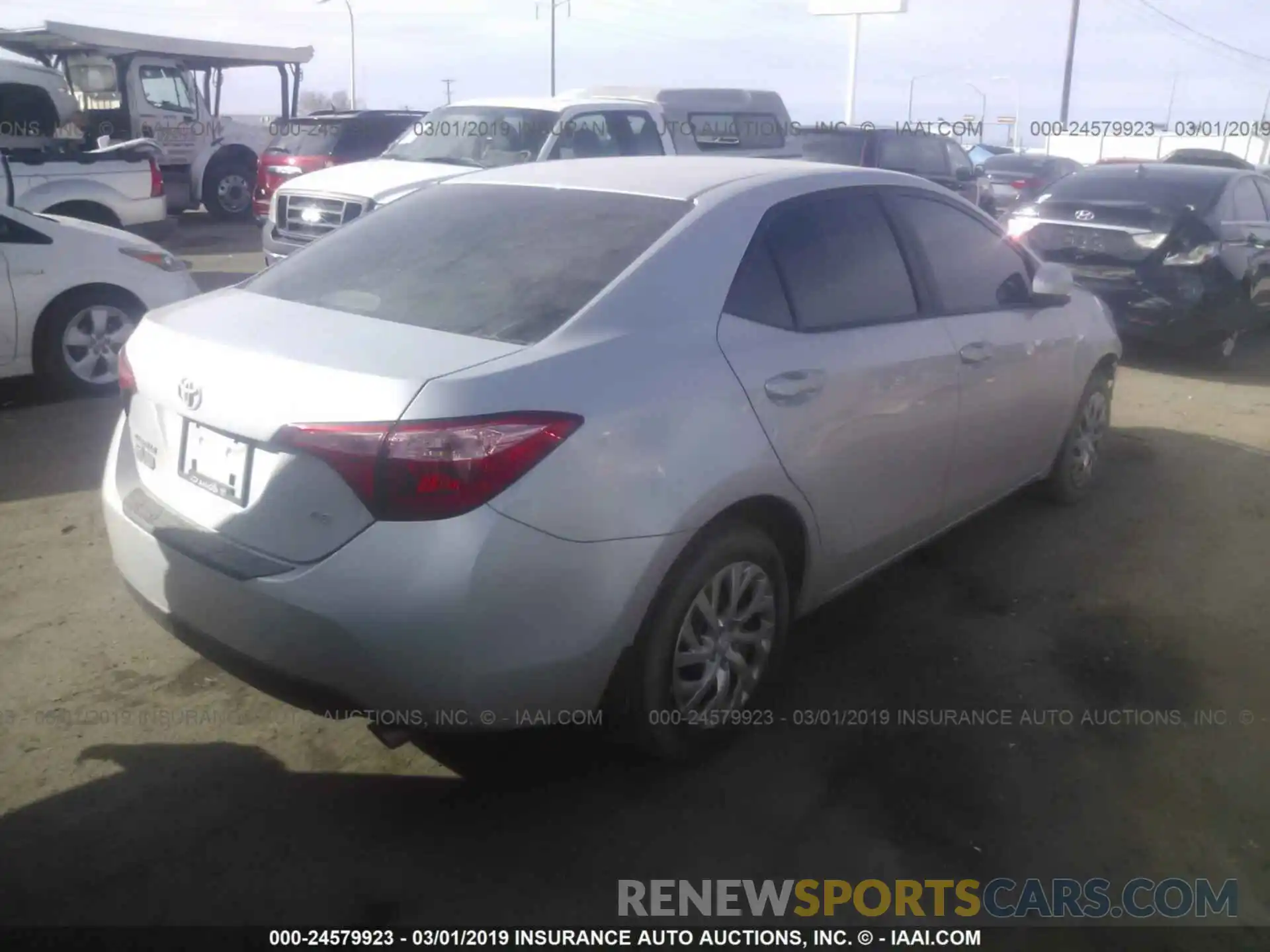 4 Photograph of a damaged car 2T1BURHE3KC212479 TOYOTA COROLLA 2019