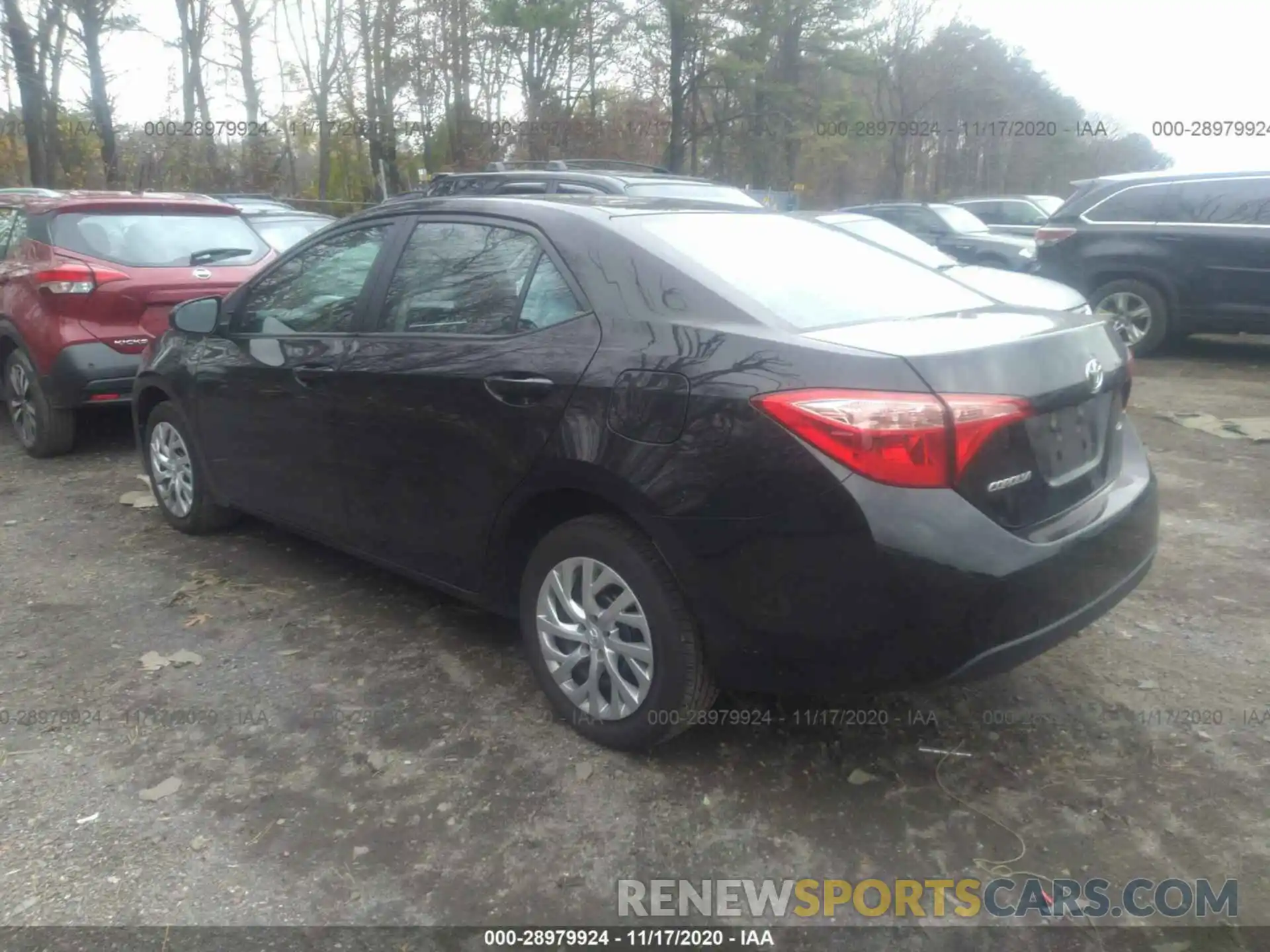 3 Photograph of a damaged car 2T1BURHE3KC213261 TOYOTA COROLLA 2019