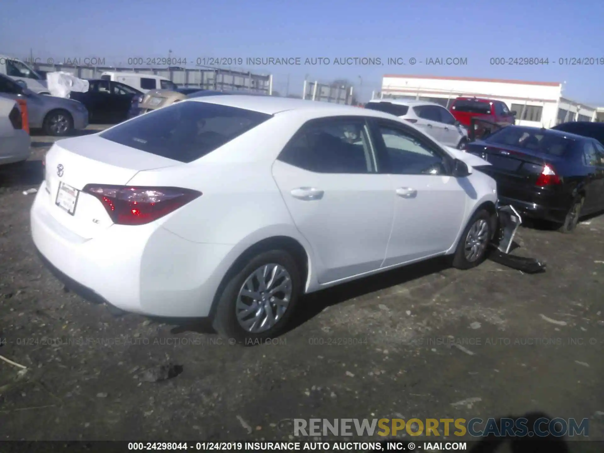 4 Photograph of a damaged car 2T1BURHE3KC213633 TOYOTA COROLLA 2019