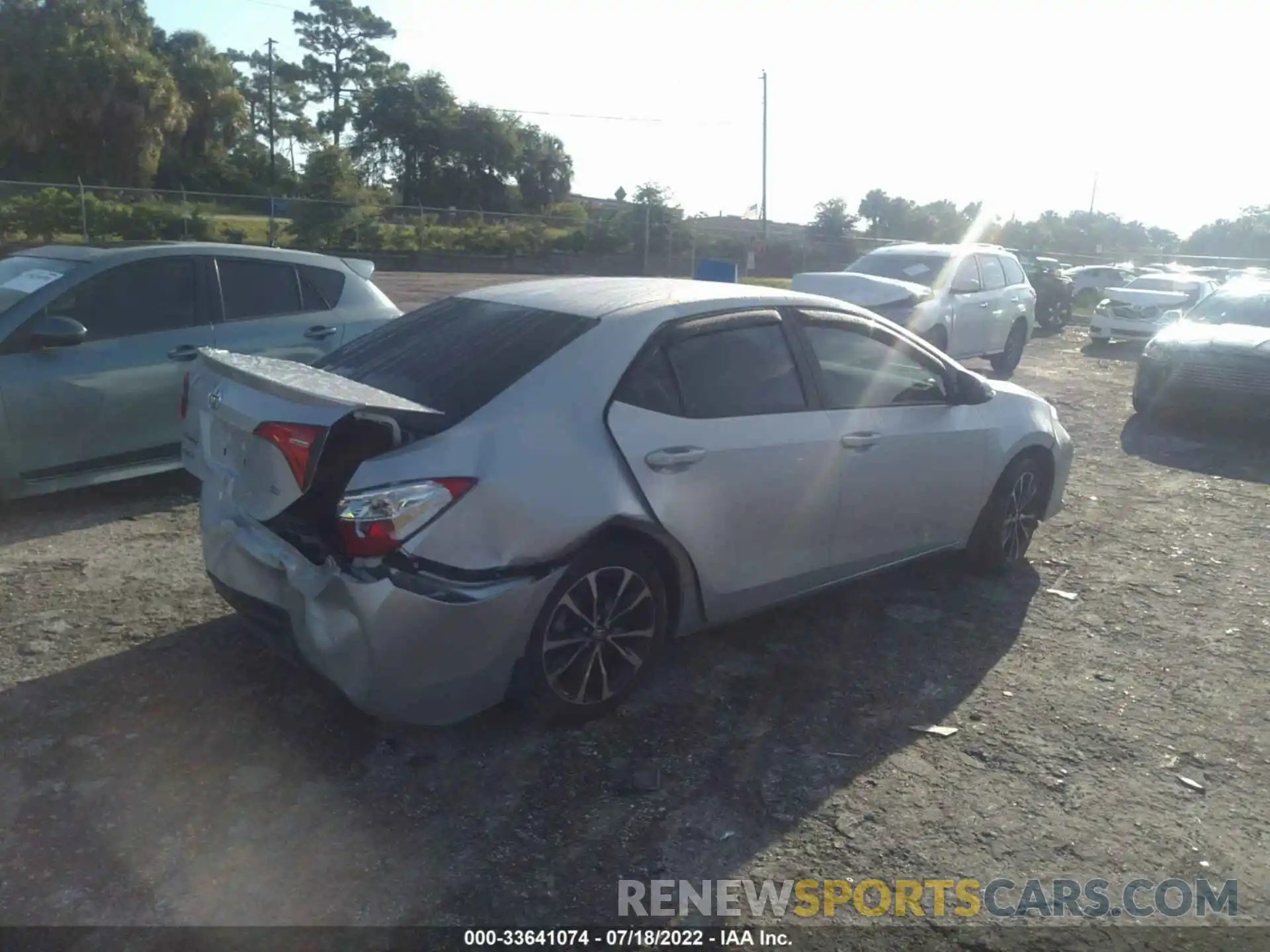 4 Photograph of a damaged car 2T1BURHE3KC213938 TOYOTA COROLLA 2019