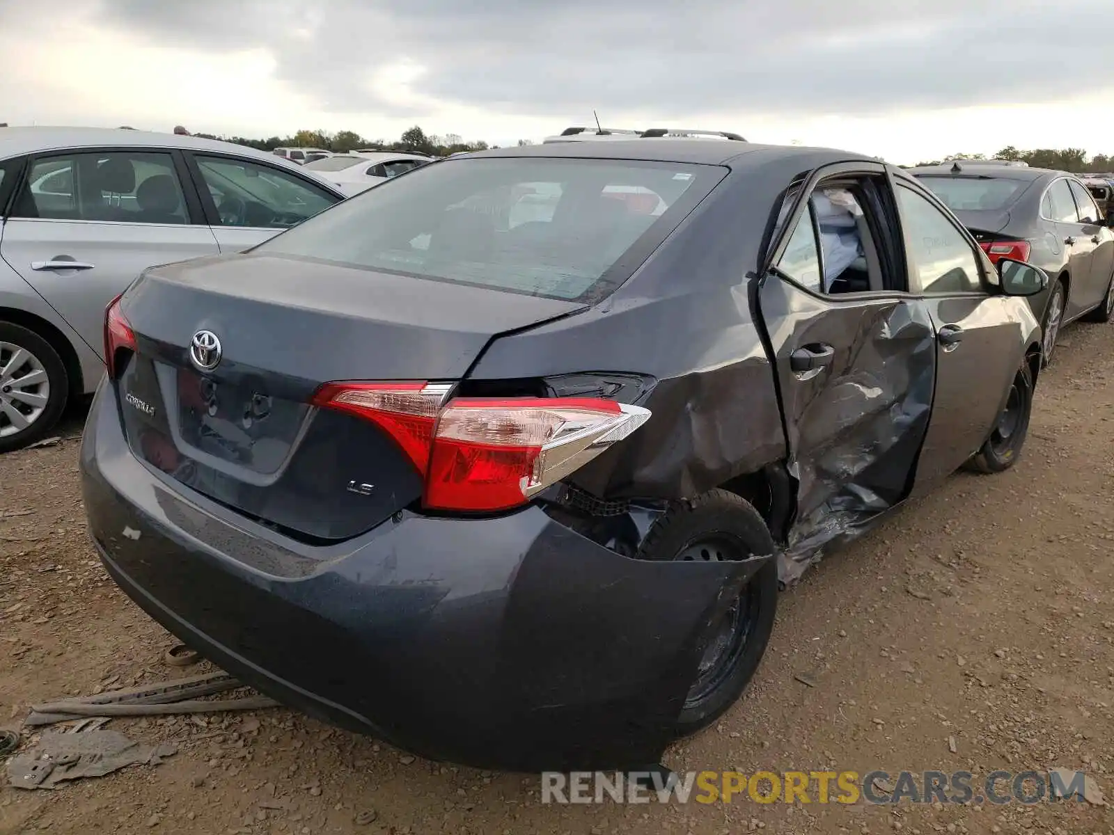 4 Photograph of a damaged car 2T1BURHE3KC215284 TOYOTA COROLLA 2019