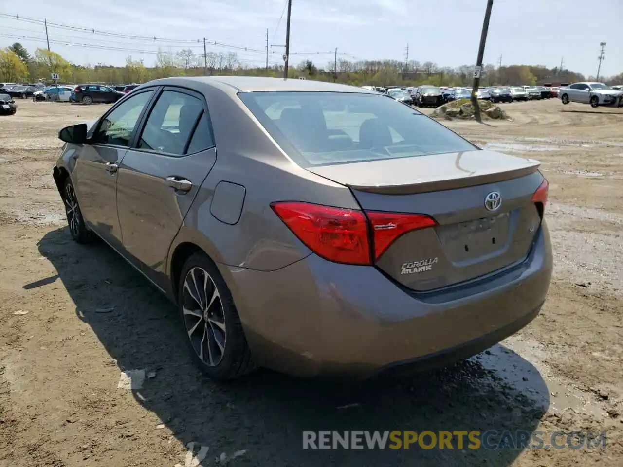 3 Photograph of a damaged car 2T1BURHE3KC215348 TOYOTA COROLLA 2019