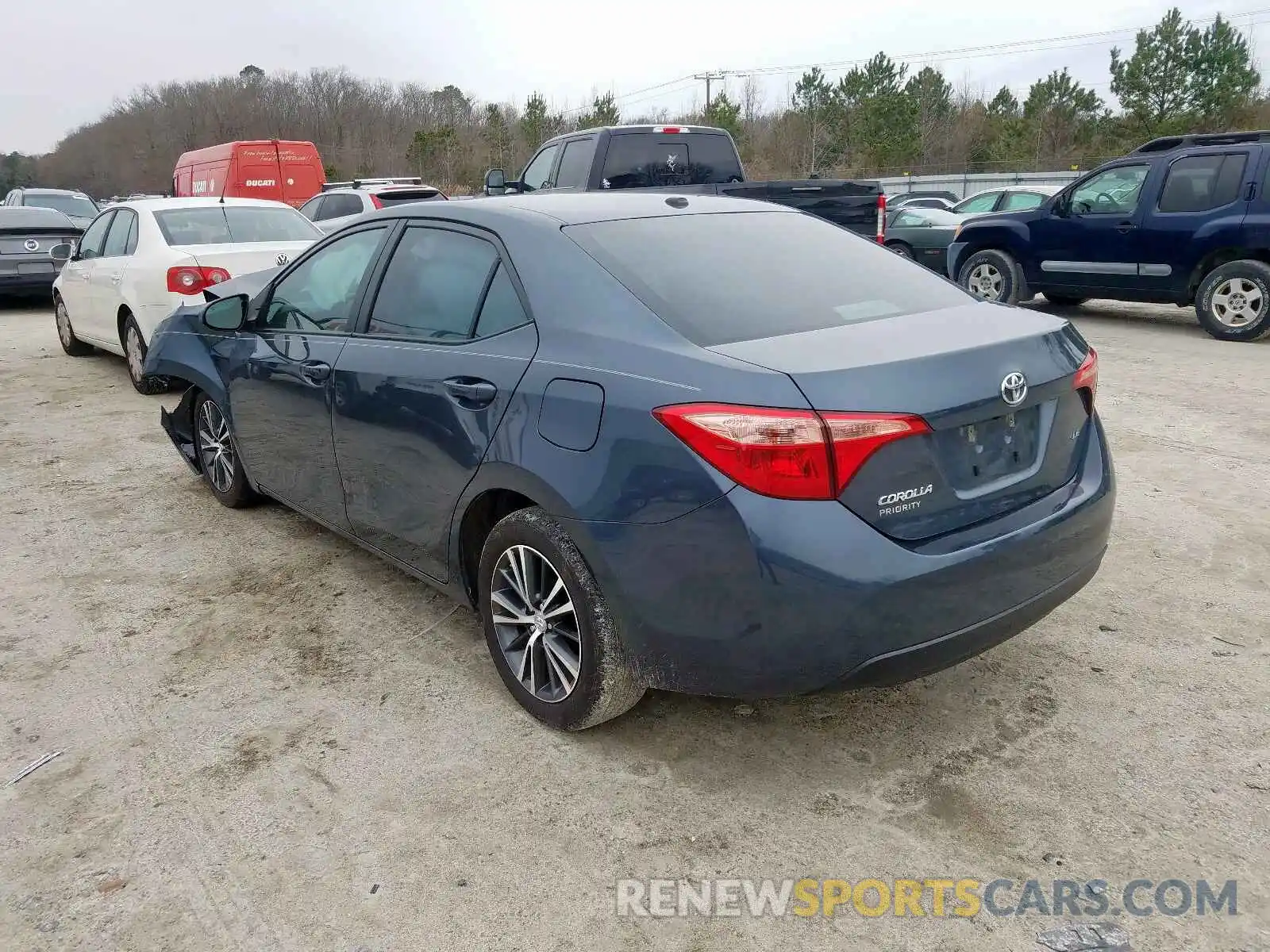 3 Photograph of a damaged car 2T1BURHE3KC215351 TOYOTA COROLLA 2019