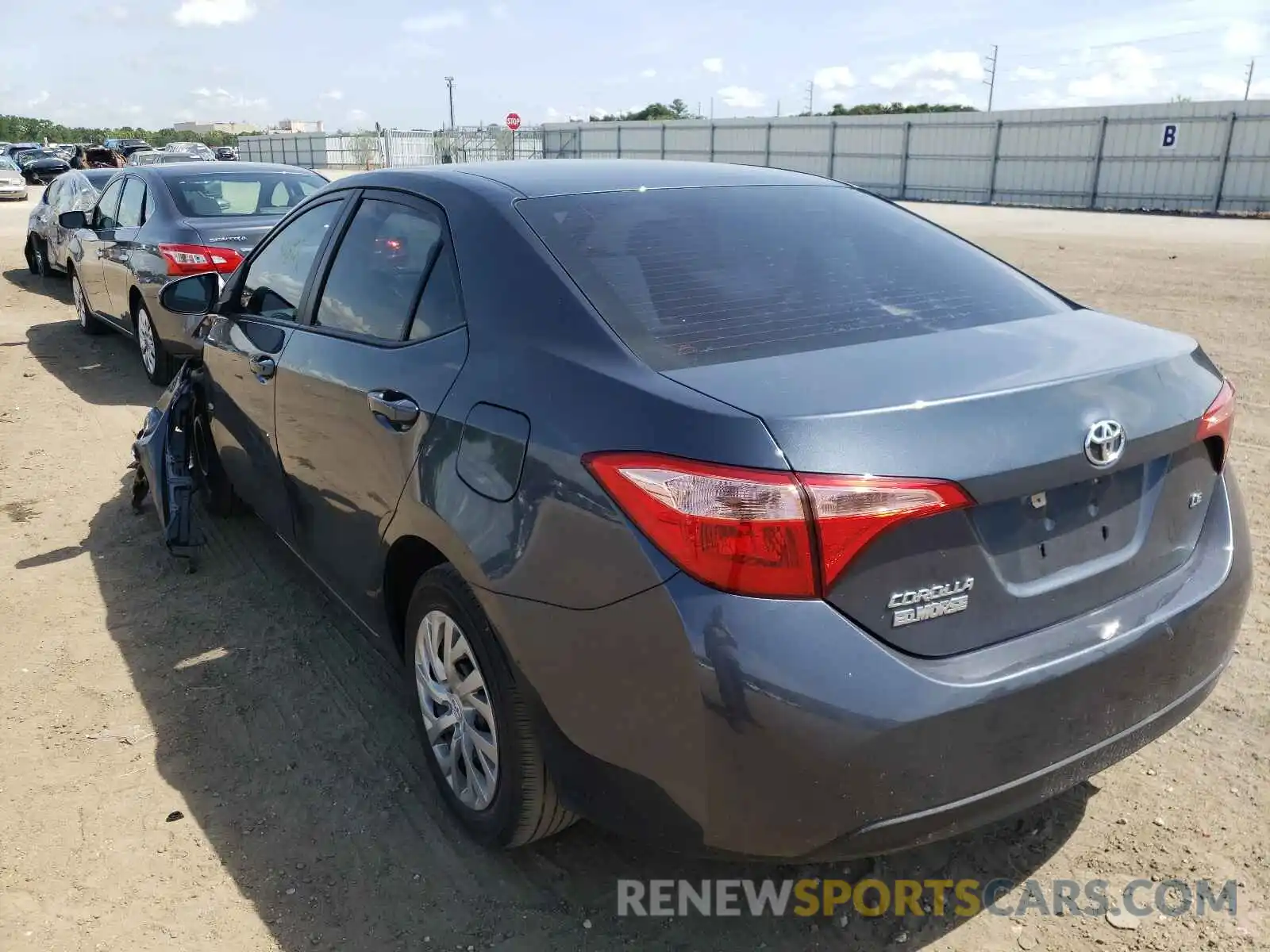 3 Photograph of a damaged car 2T1BURHE3KC215642 TOYOTA COROLLA 2019