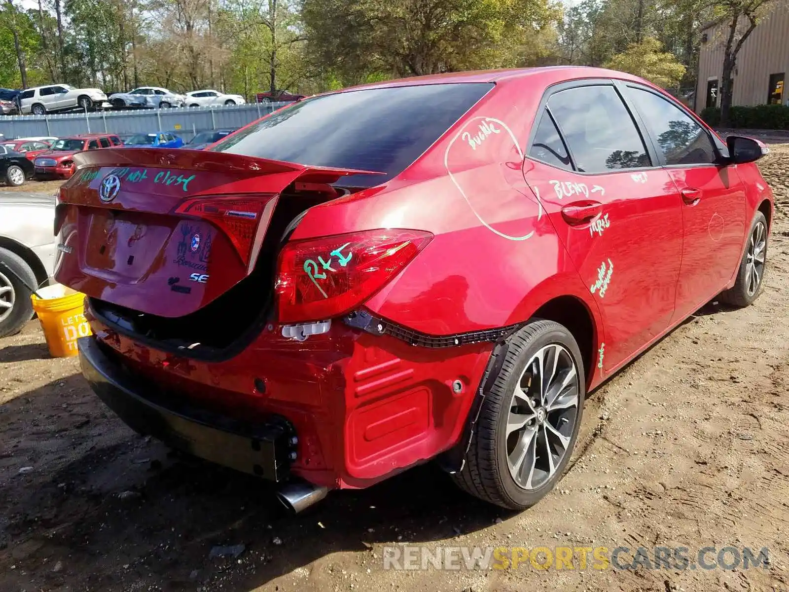 4 Photograph of a damaged car 2T1BURHE3KC216306 TOYOTA COROLLA 2019