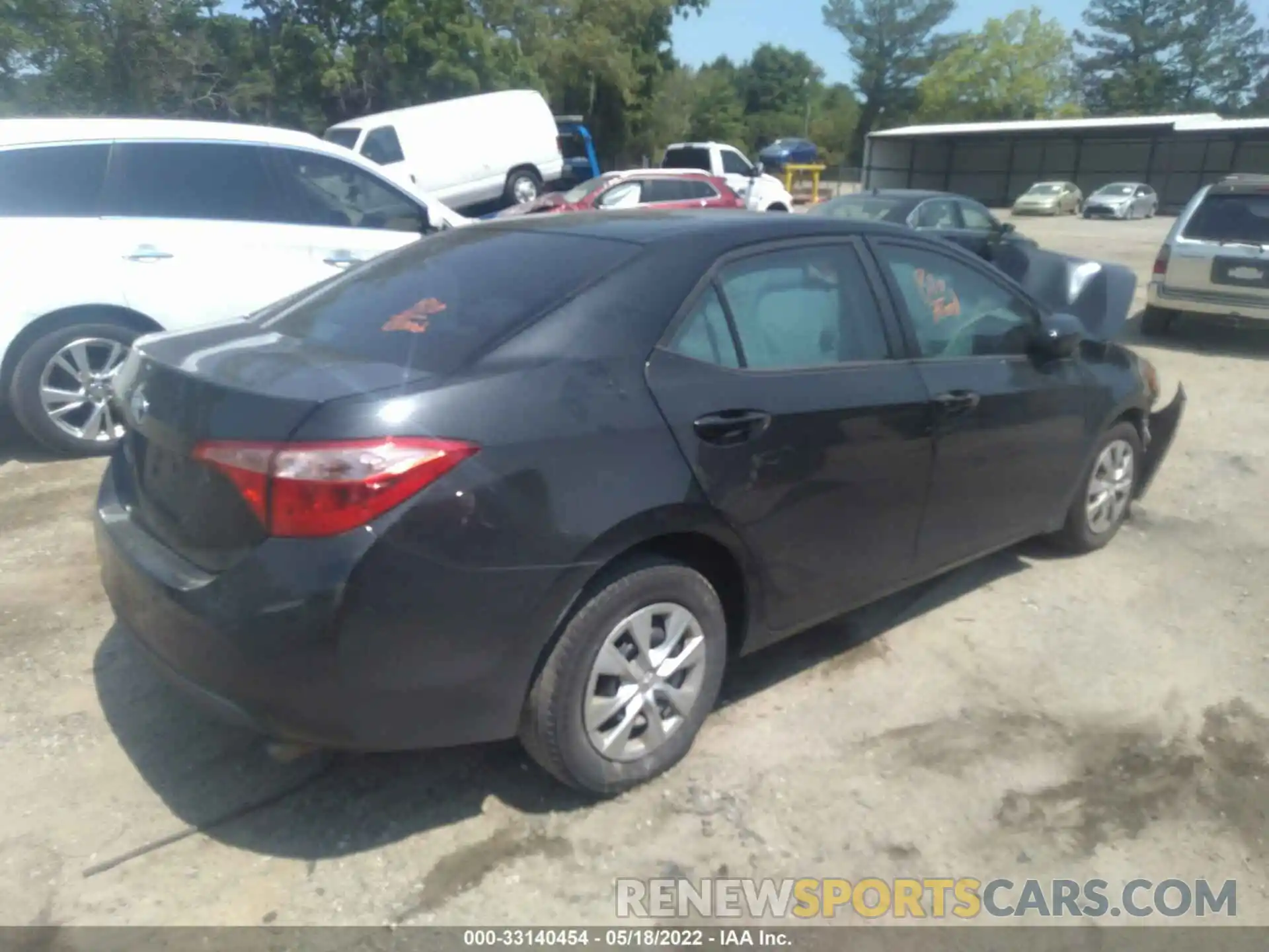 4 Photograph of a damaged car 2T1BURHE3KC216340 TOYOTA COROLLA 2019