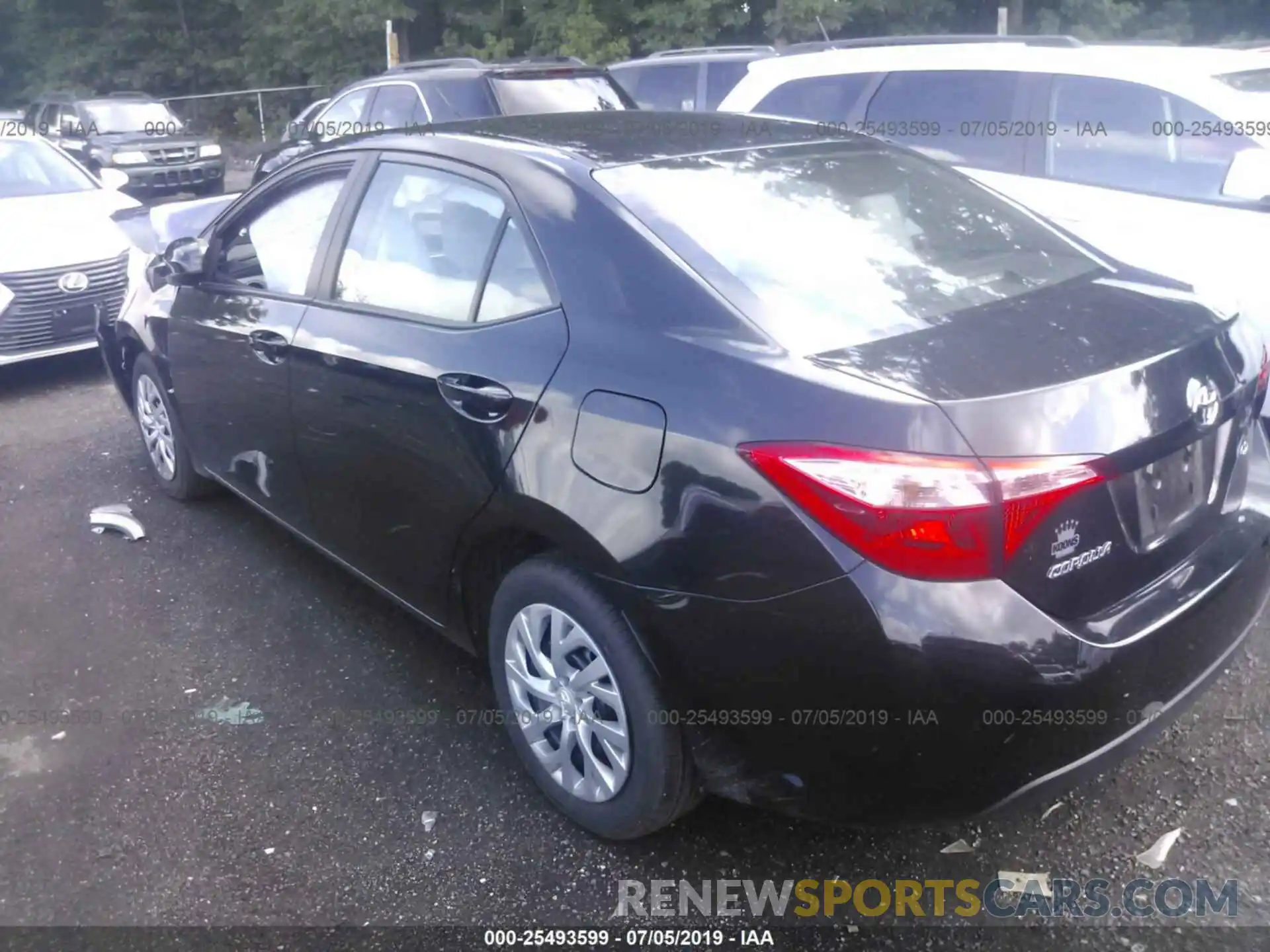 3 Photograph of a damaged car 2T1BURHE3KC216922 TOYOTA COROLLA 2019