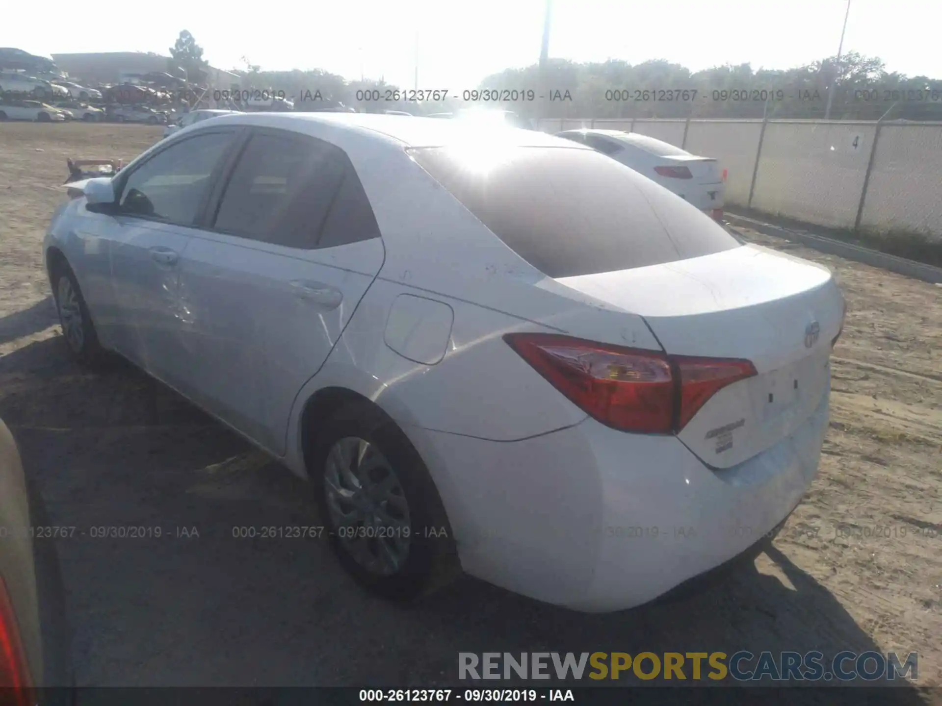 3 Photograph of a damaged car 2T1BURHE3KC216984 TOYOTA COROLLA 2019