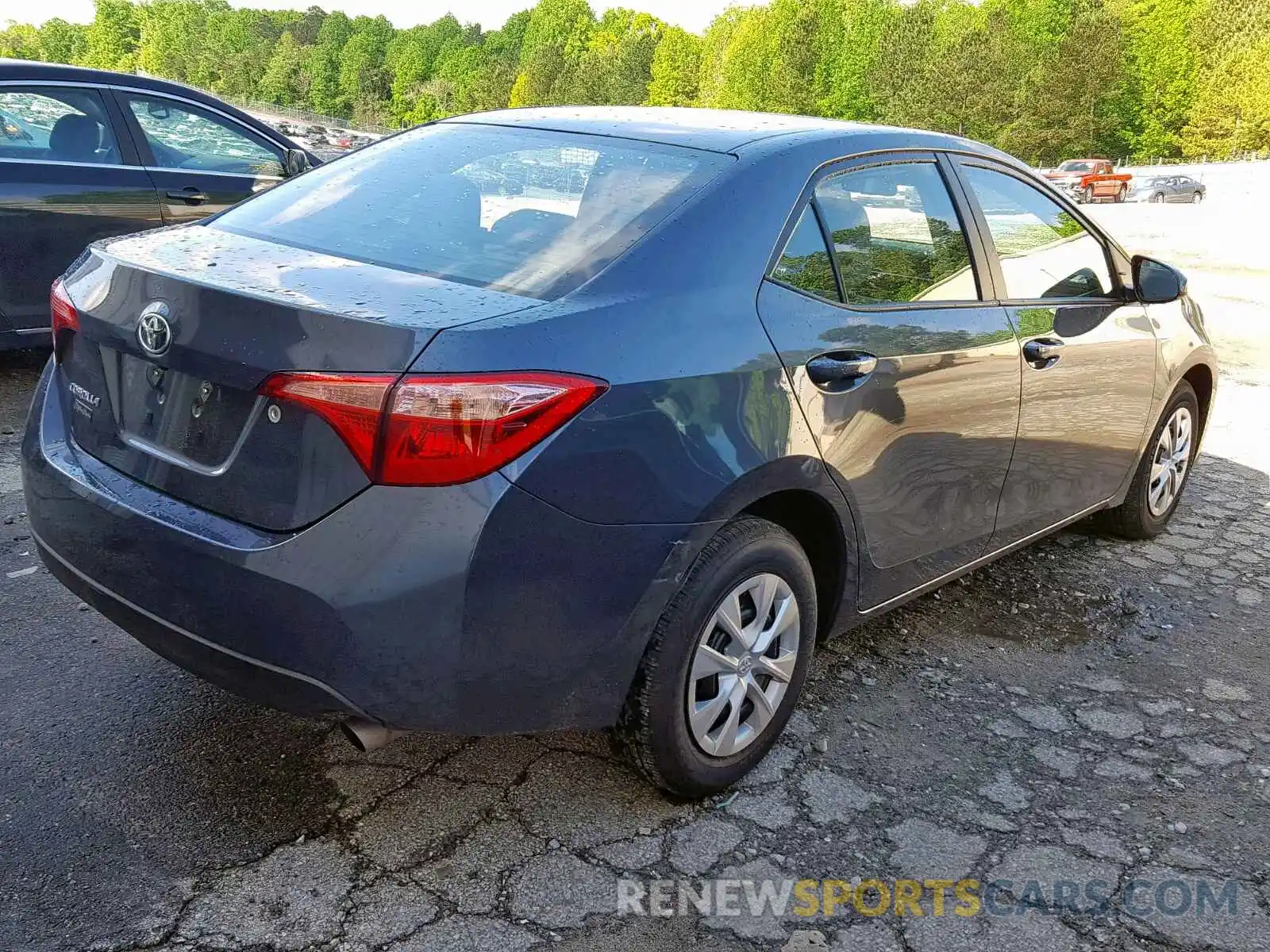 4 Photograph of a damaged car 2T1BURHE3KC217133 TOYOTA COROLLA 2019