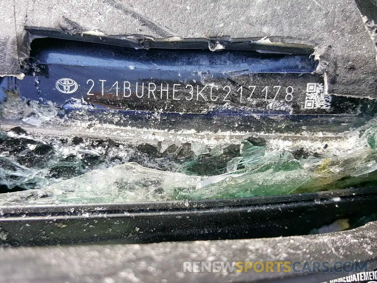 10 Photograph of a damaged car 2T1BURHE3KC217178 TOYOTA COROLLA 2019