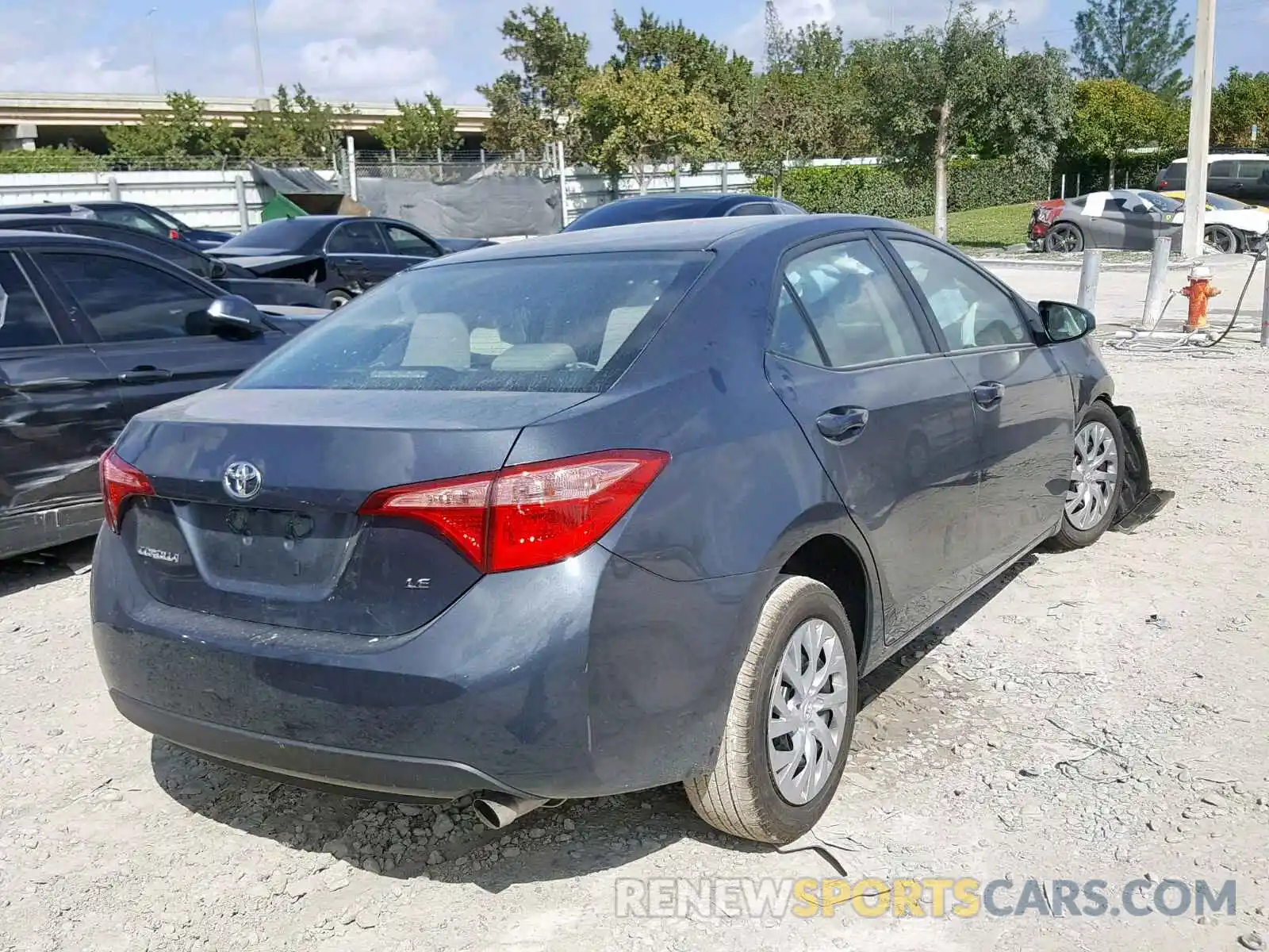 4 Photograph of a damaged car 2T1BURHE3KC217178 TOYOTA COROLLA 2019