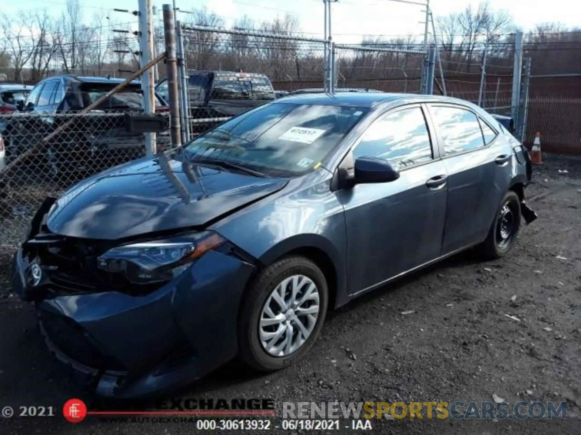 4 Photograph of a damaged car 2T1BURHE3KC217567 TOYOTA COROLLA 2019