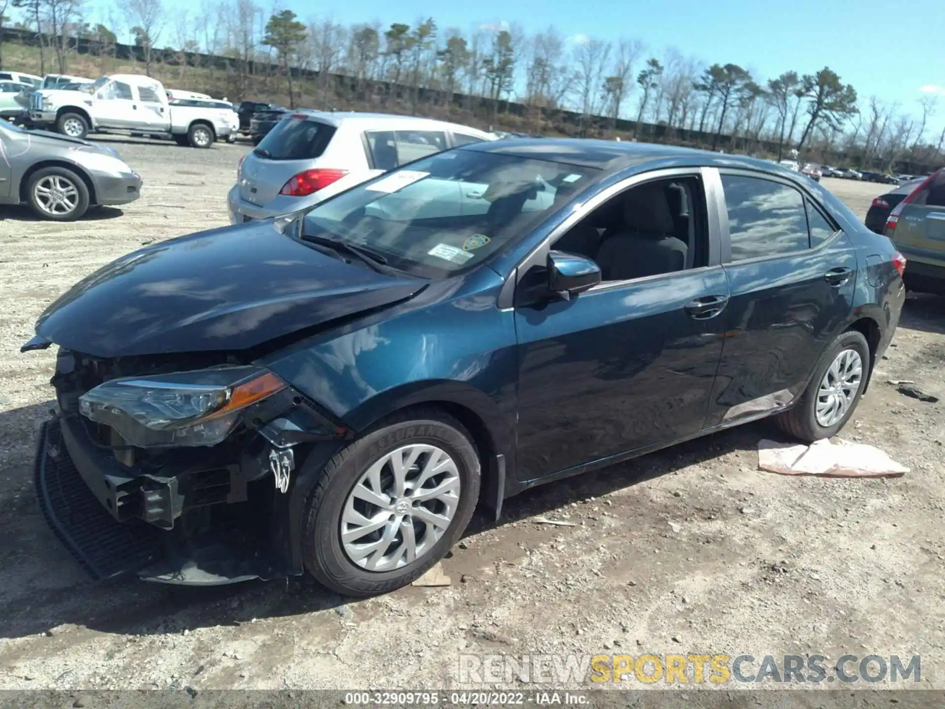 2 Photograph of a damaged car 2T1BURHE3KC218153 TOYOTA COROLLA 2019