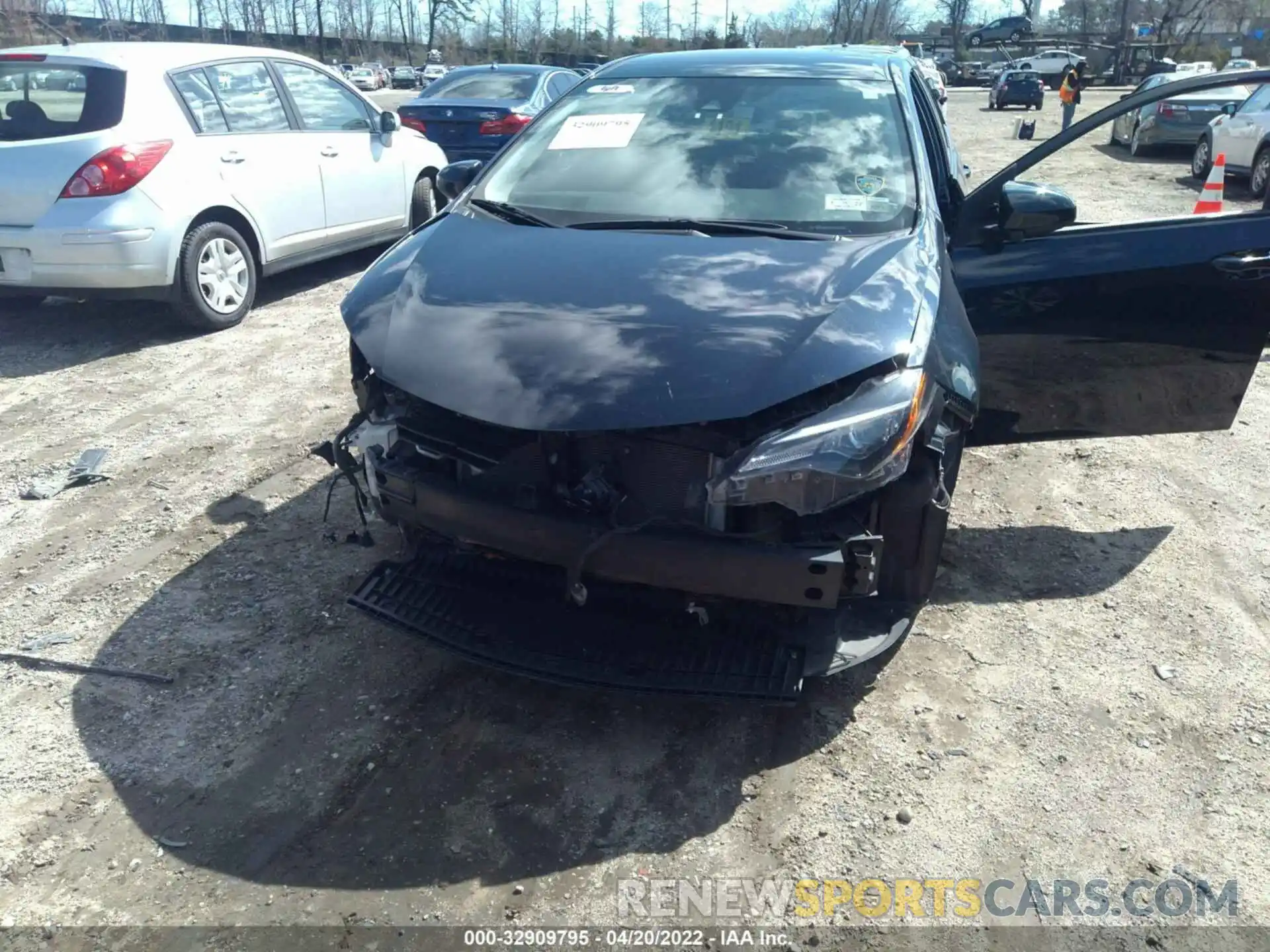 6 Photograph of a damaged car 2T1BURHE3KC218153 TOYOTA COROLLA 2019