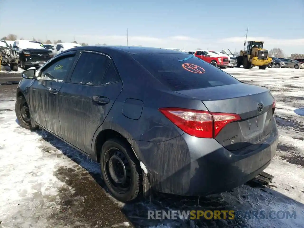 3 Photograph of a damaged car 2T1BURHE3KC218170 TOYOTA COROLLA 2019