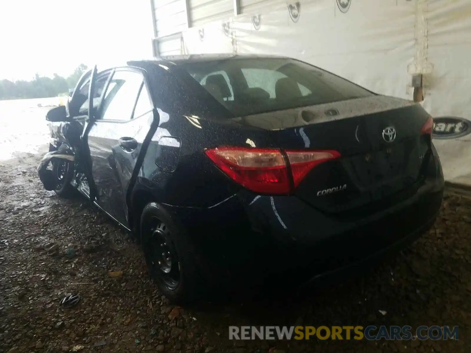 3 Photograph of a damaged car 2T1BURHE3KC218430 TOYOTA COROLLA 2019