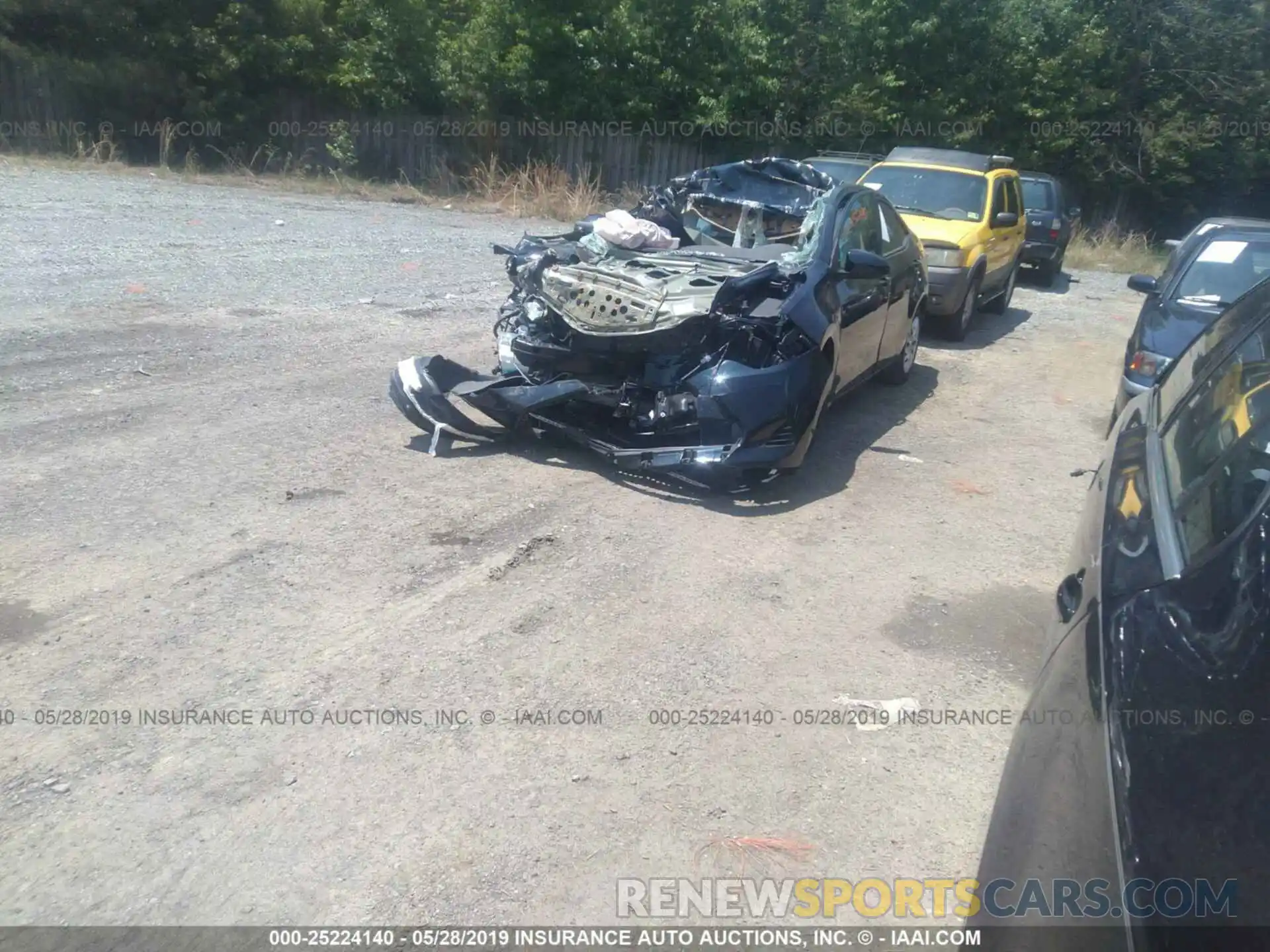 2 Photograph of a damaged car 2T1BURHE3KC218993 TOYOTA COROLLA 2019