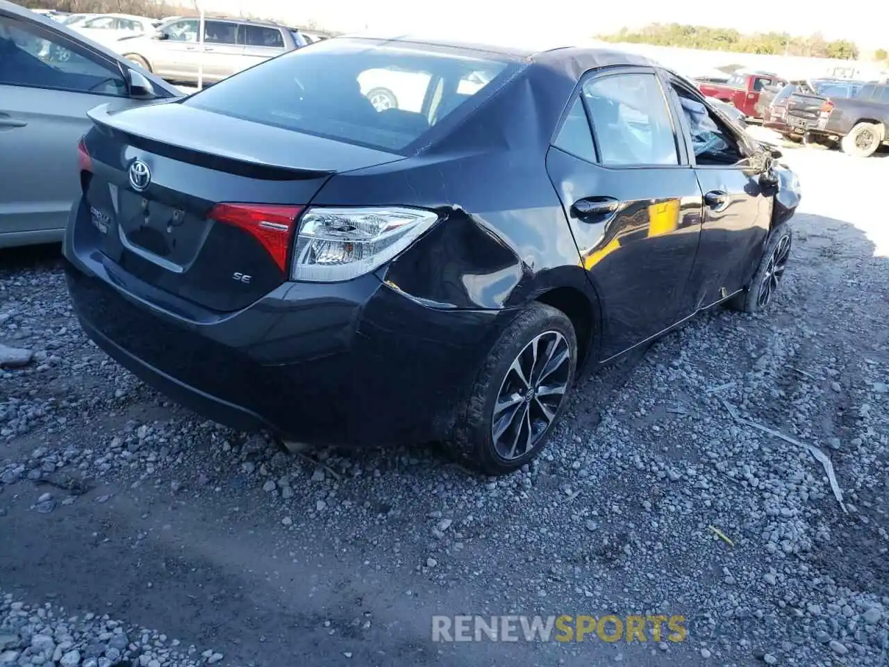 4 Photograph of a damaged car 2T1BURHE3KC220078 TOYOTA COROLLA 2019