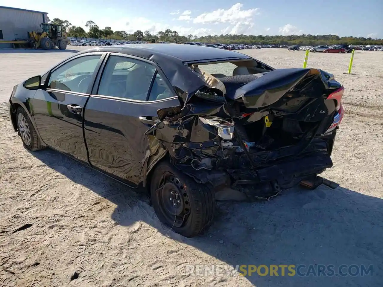 3 Photograph of a damaged car 2T1BURHE3KC220582 TOYOTA COROLLA 2019