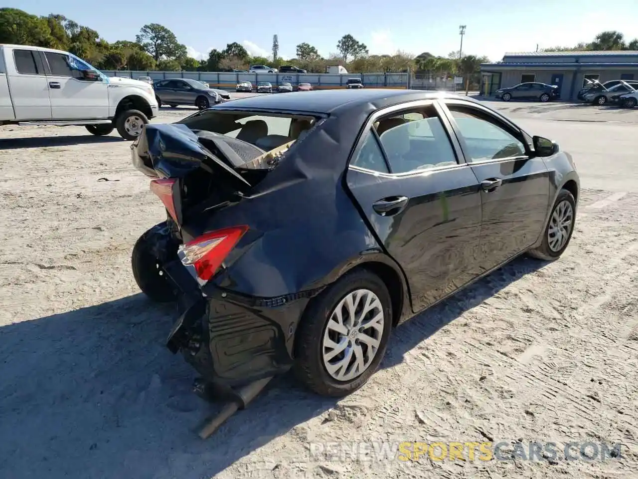 4 Photograph of a damaged car 2T1BURHE3KC220582 TOYOTA COROLLA 2019