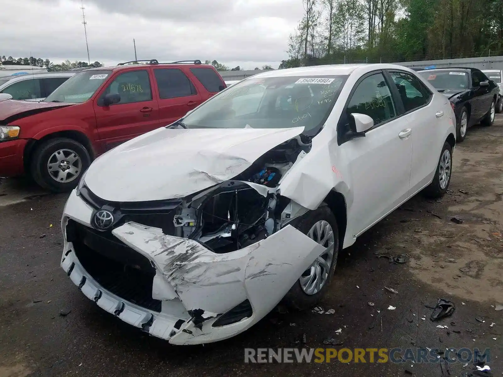 2 Photograph of a damaged car 2T1BURHE3KC220601 TOYOTA COROLLA 2019