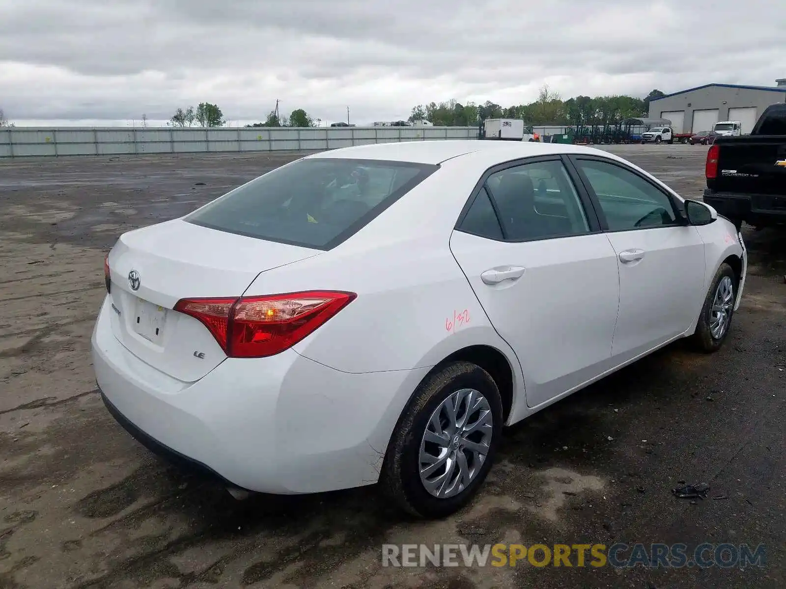 4 Photograph of a damaged car 2T1BURHE3KC220601 TOYOTA COROLLA 2019