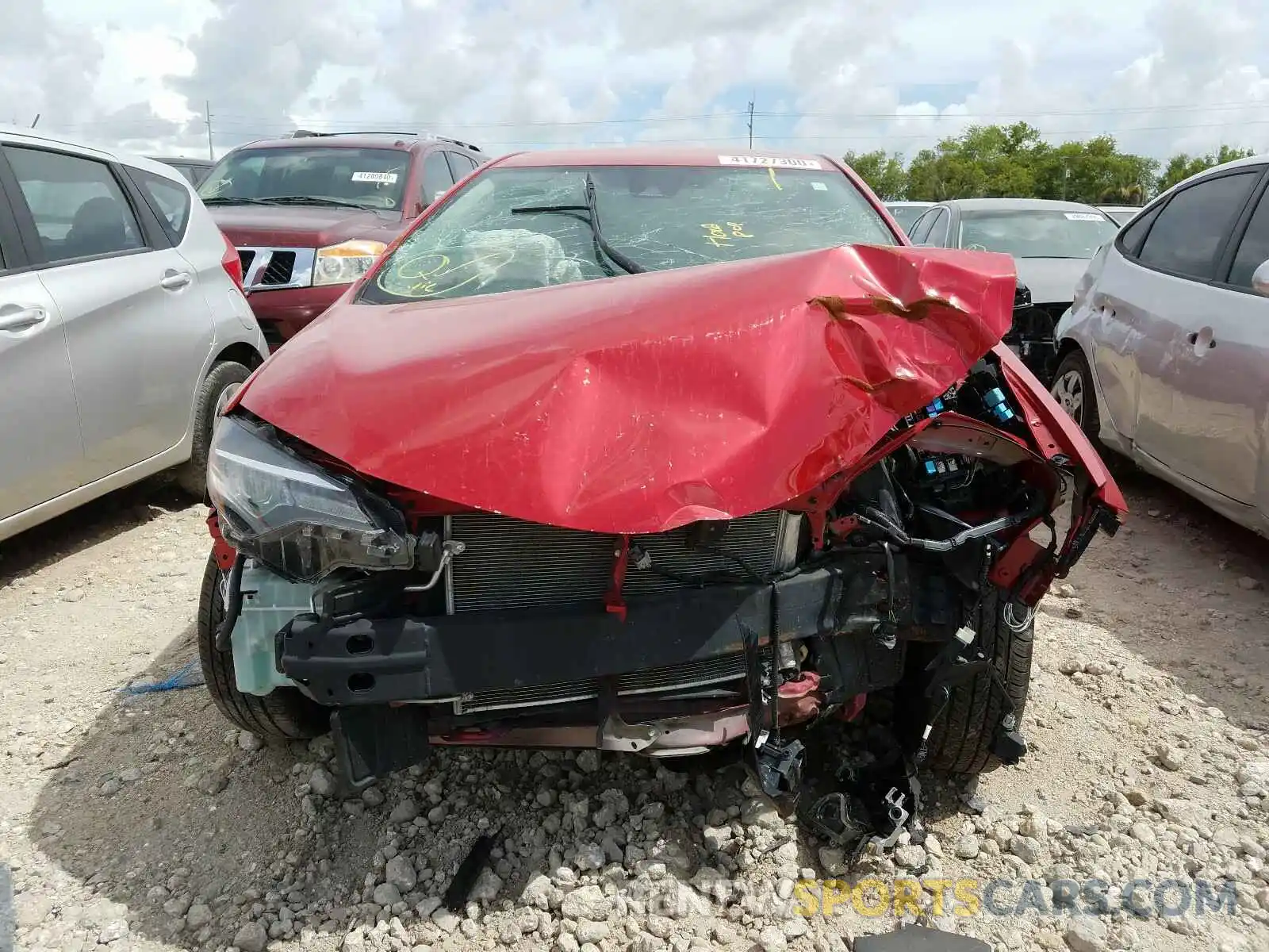 9 Photograph of a damaged car 2T1BURHE3KC220713 TOYOTA COROLLA 2019