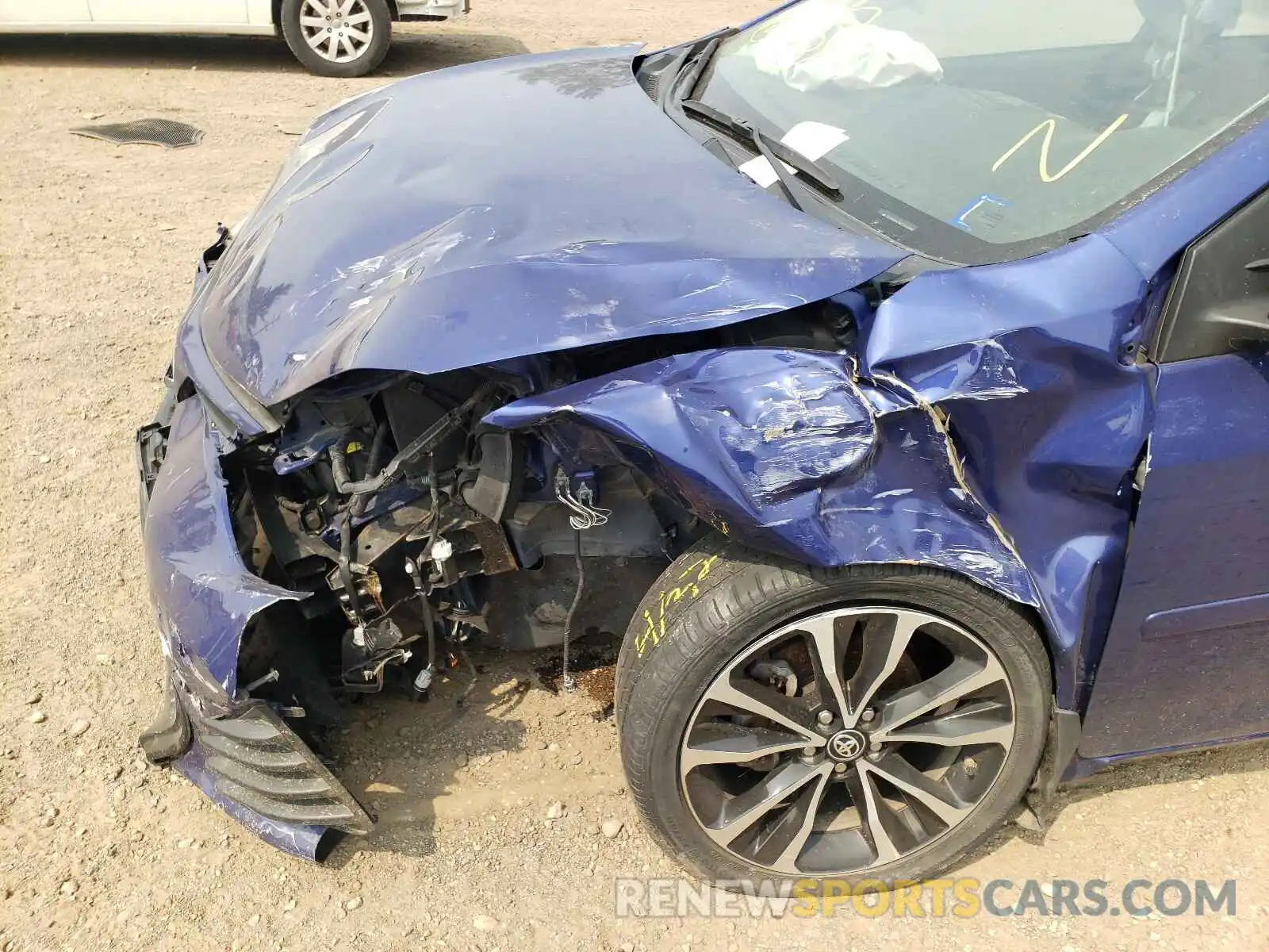 9 Photograph of a damaged car 2T1BURHE3KC220906 TOYOTA COROLLA 2019