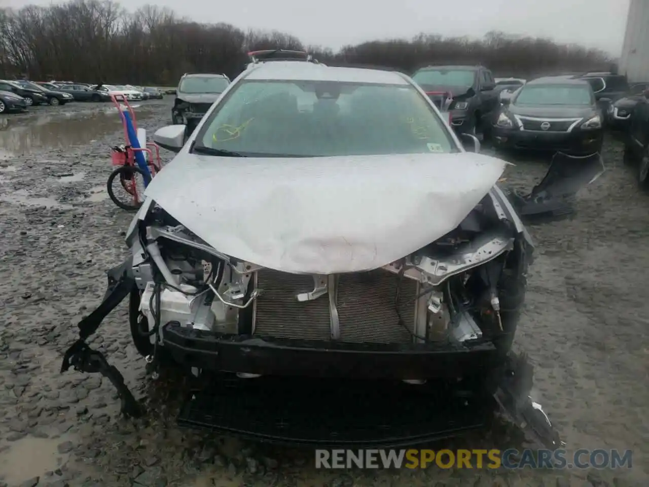 7 Photograph of a damaged car 2T1BURHE3KC221960 TOYOTA COROLLA 2019