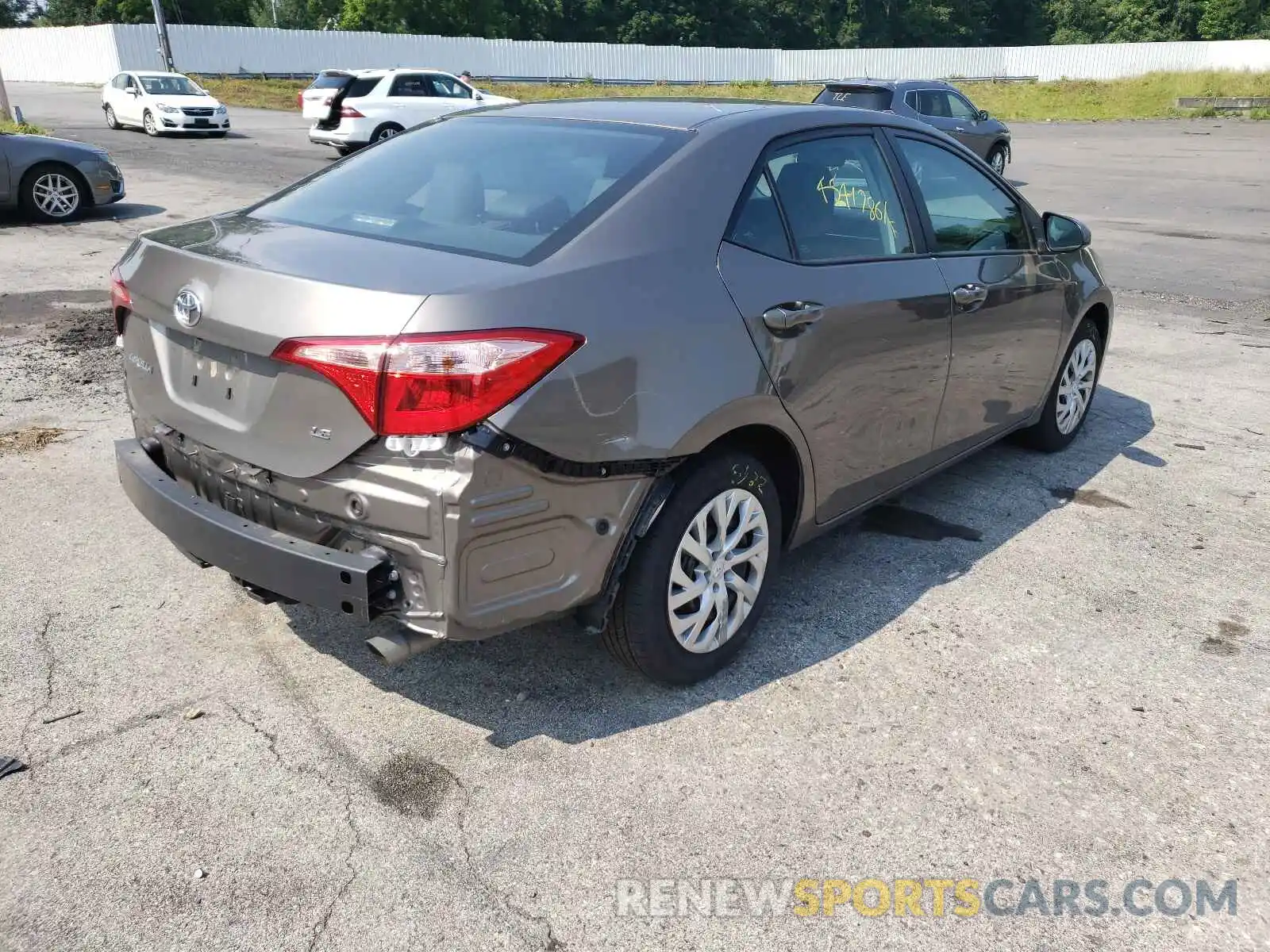 4 Photograph of a damaged car 2T1BURHE3KC222722 TOYOTA COROLLA 2019