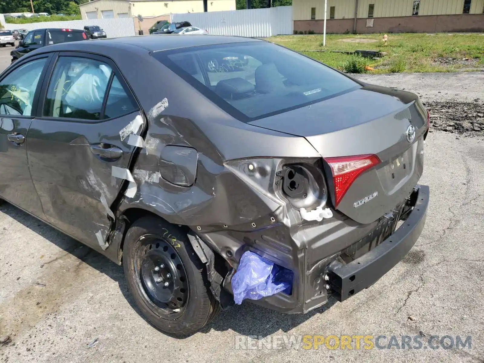 9 Photograph of a damaged car 2T1BURHE3KC222722 TOYOTA COROLLA 2019