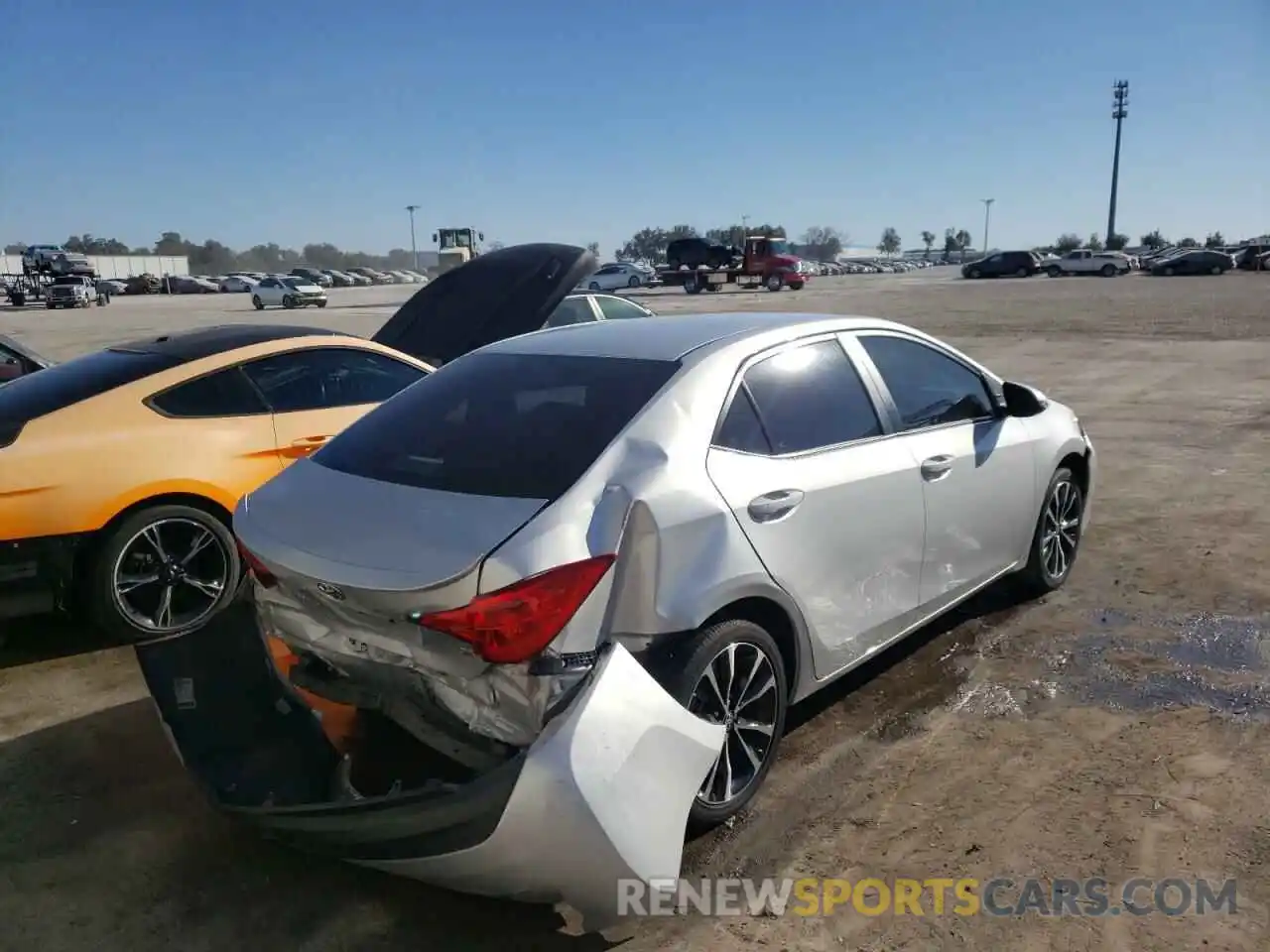 4 Photograph of a damaged car 2T1BURHE3KC222753 TOYOTA COROLLA 2019