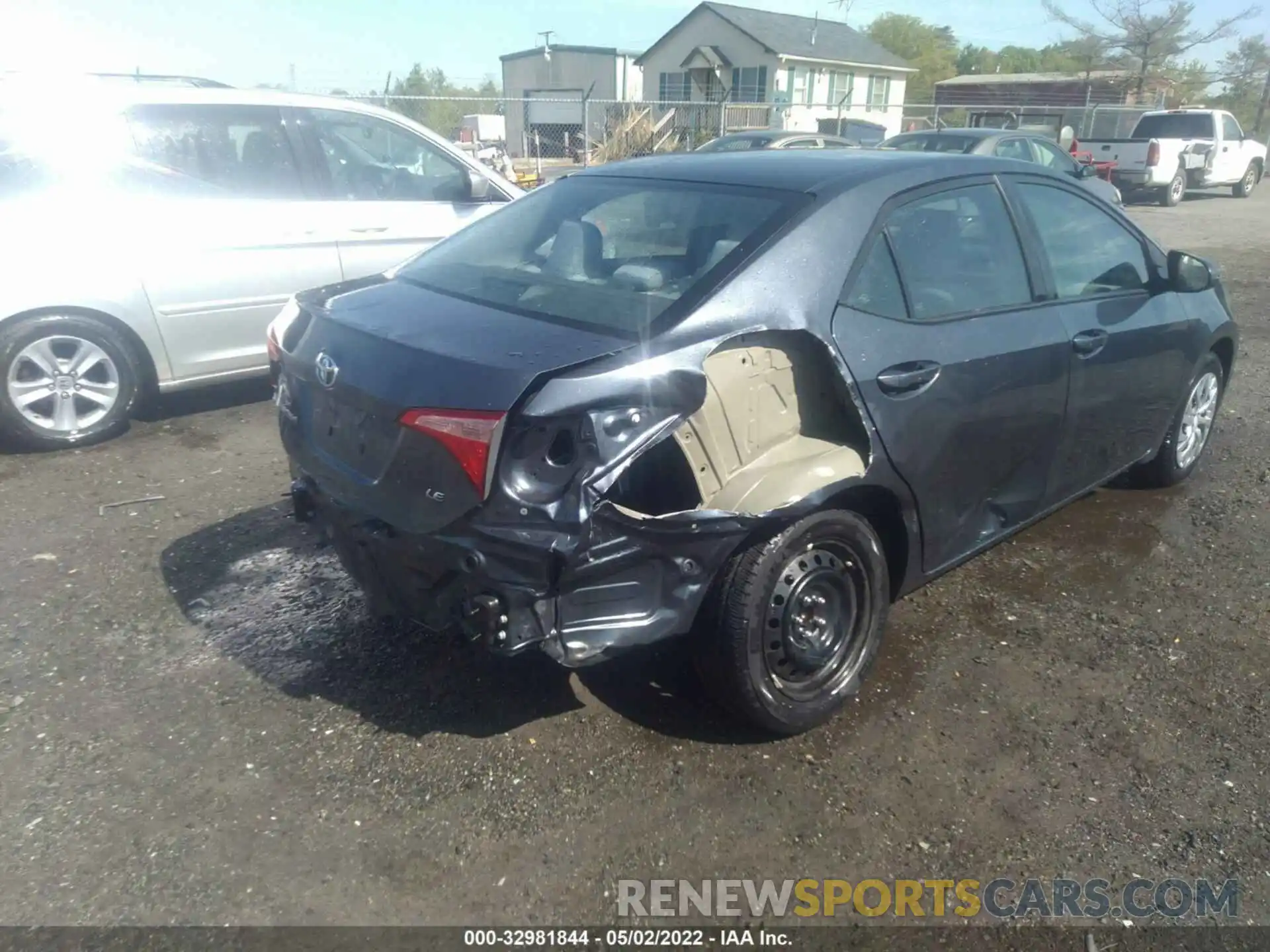 6 Photograph of a damaged car 2T1BURHE3KC224079 TOYOTA COROLLA 2019