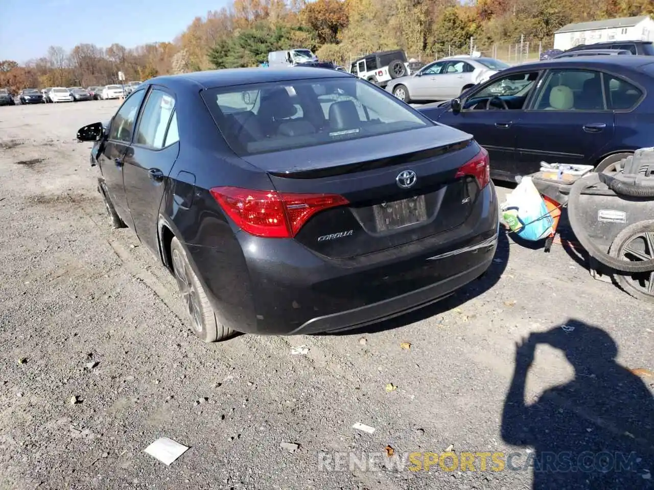 3 Photograph of a damaged car 2T1BURHE3KC224504 TOYOTA COROLLA 2019