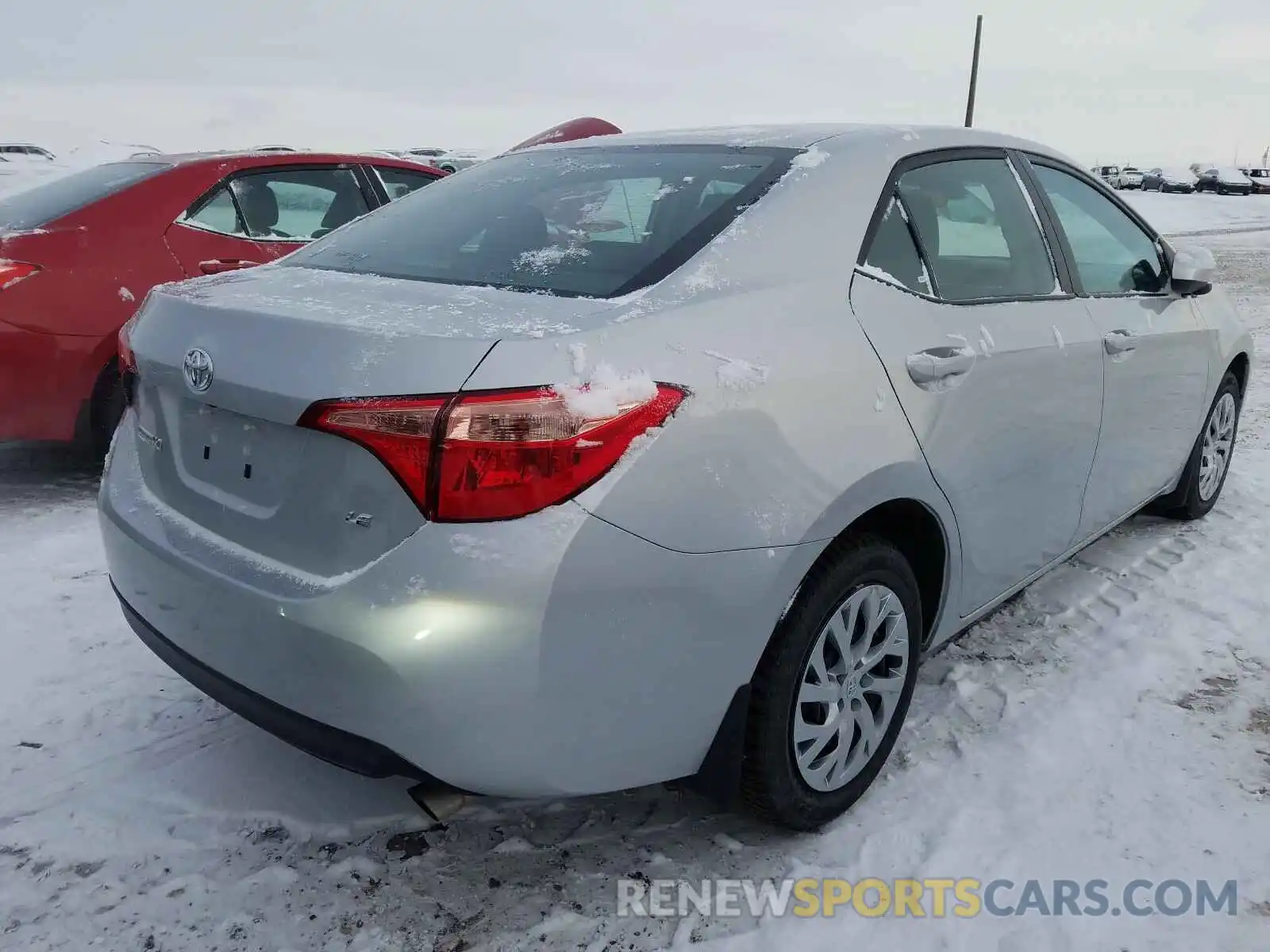 4 Photograph of a damaged car 2T1BURHE3KC225166 TOYOTA COROLLA 2019