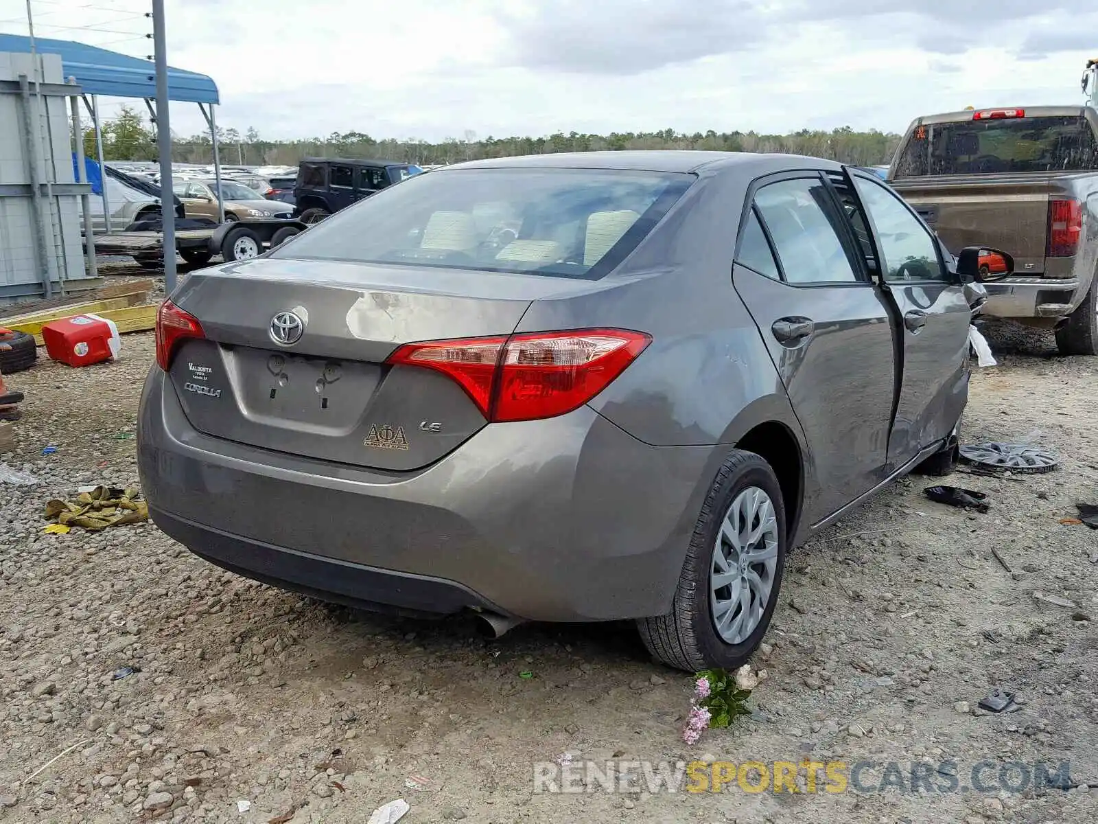 4 Photograph of a damaged car 2T1BURHE3KC225569 TOYOTA COROLLA 2019