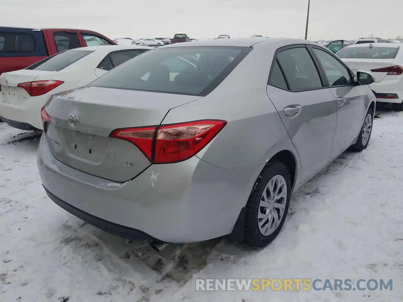 4 Фотография поврежденного автомобиля 2T1BURHE3KC225880 TOYOTA COROLLA 2019